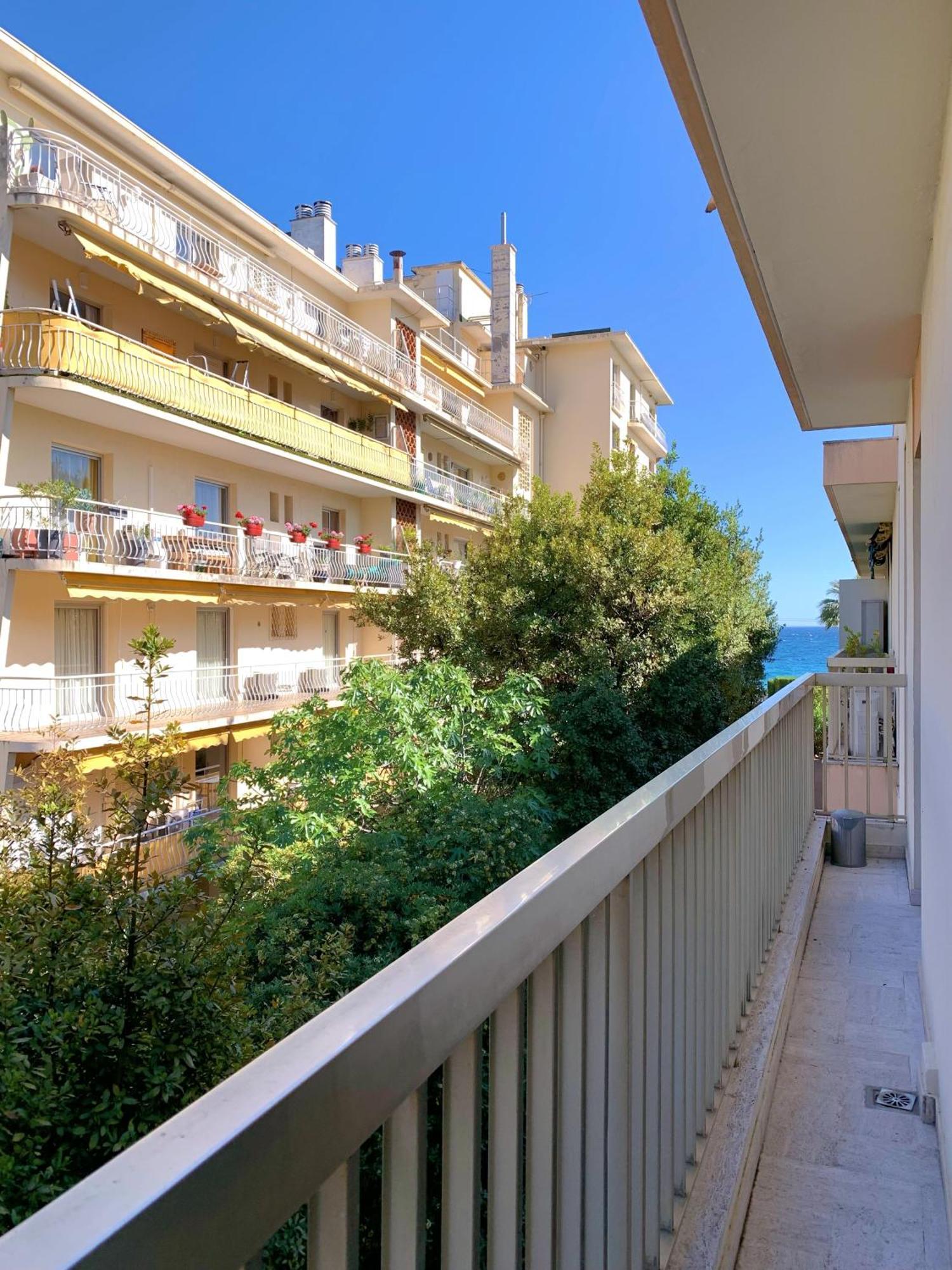 Studio Front De Mer, 30m2 Piscine & Mer Apartment Cannes