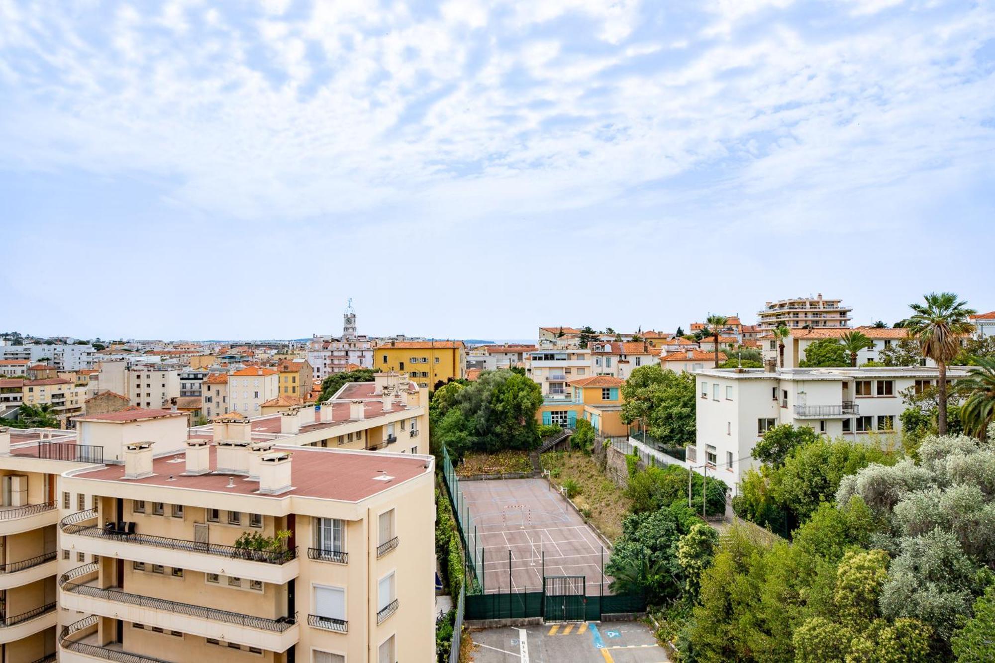 Apartment Au Calme A 10 Mn A Pieds Du Centre, Apercue - Parking Gratuit *