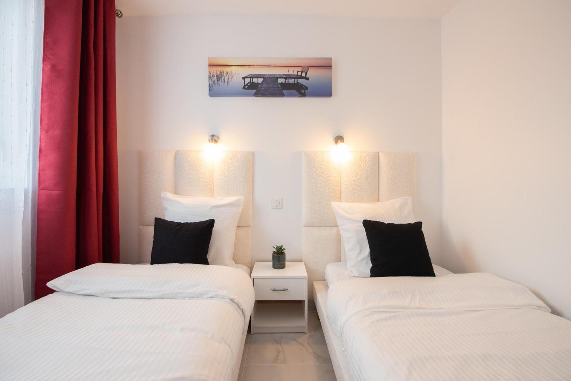Stylish 2 In The Heart Of Apartment *