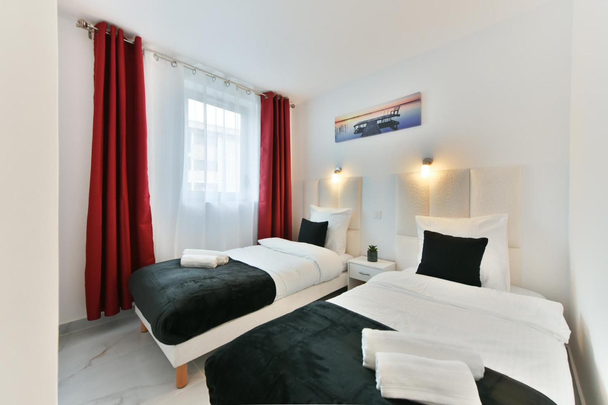 Stylish 2 In The Heart Of * Cannes