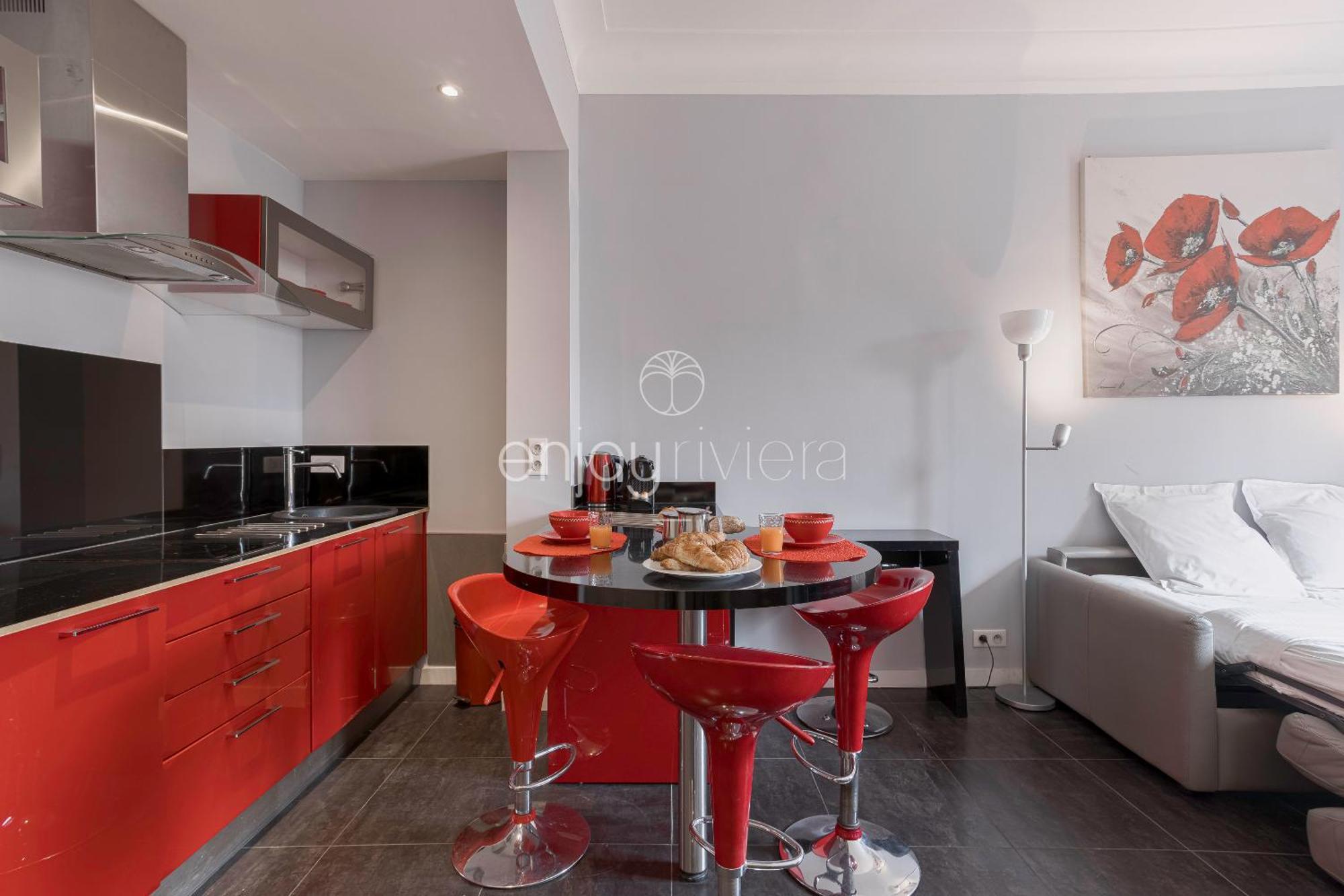 Apartment Palais Miramar - & B31 - Croisette Emplacement Unique - 20m - Wifi - Clim