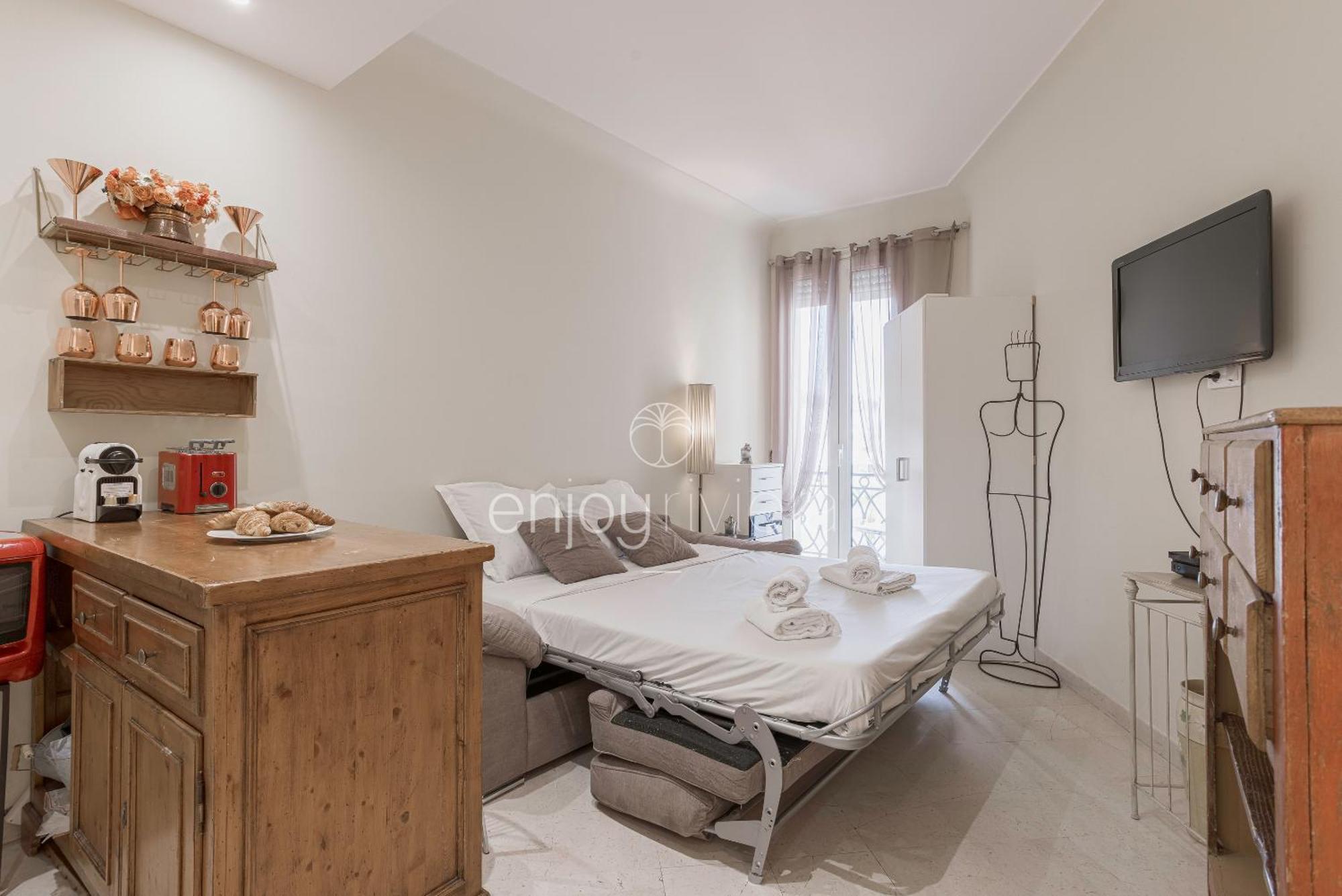 Palais Miramar - & E37 - 20m - Croisette Emplacement Unique - Wifi - Clim Apartment Cannes