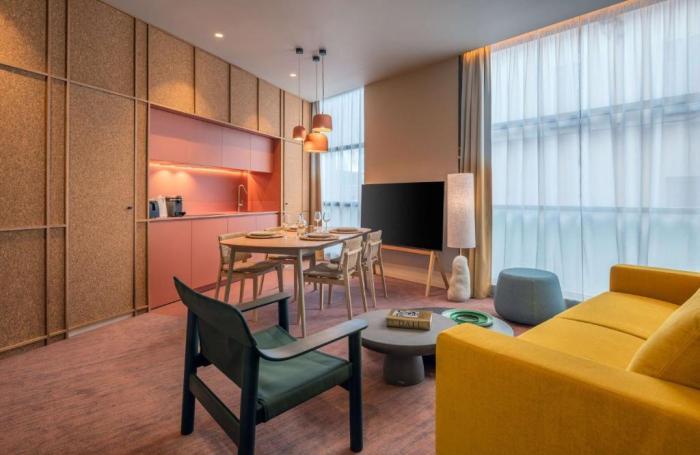 Radisson Blu 1835 Hotel, Hotel Cannes