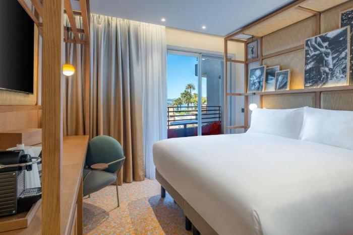 Radisson Blu 1835 Hotel, Hotel Cannes