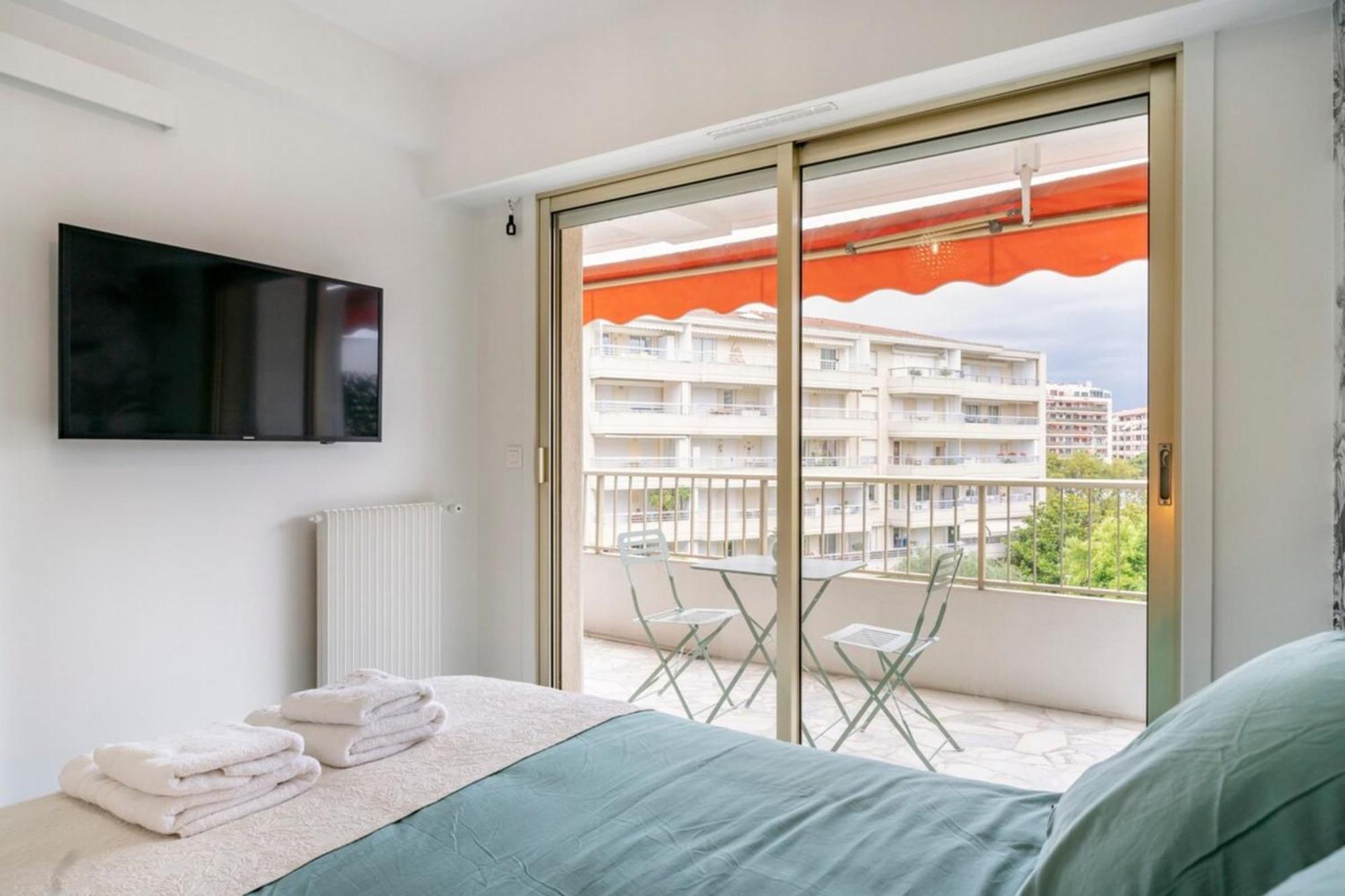 Lovely & Bright One-bedroom Close To The Croisette
