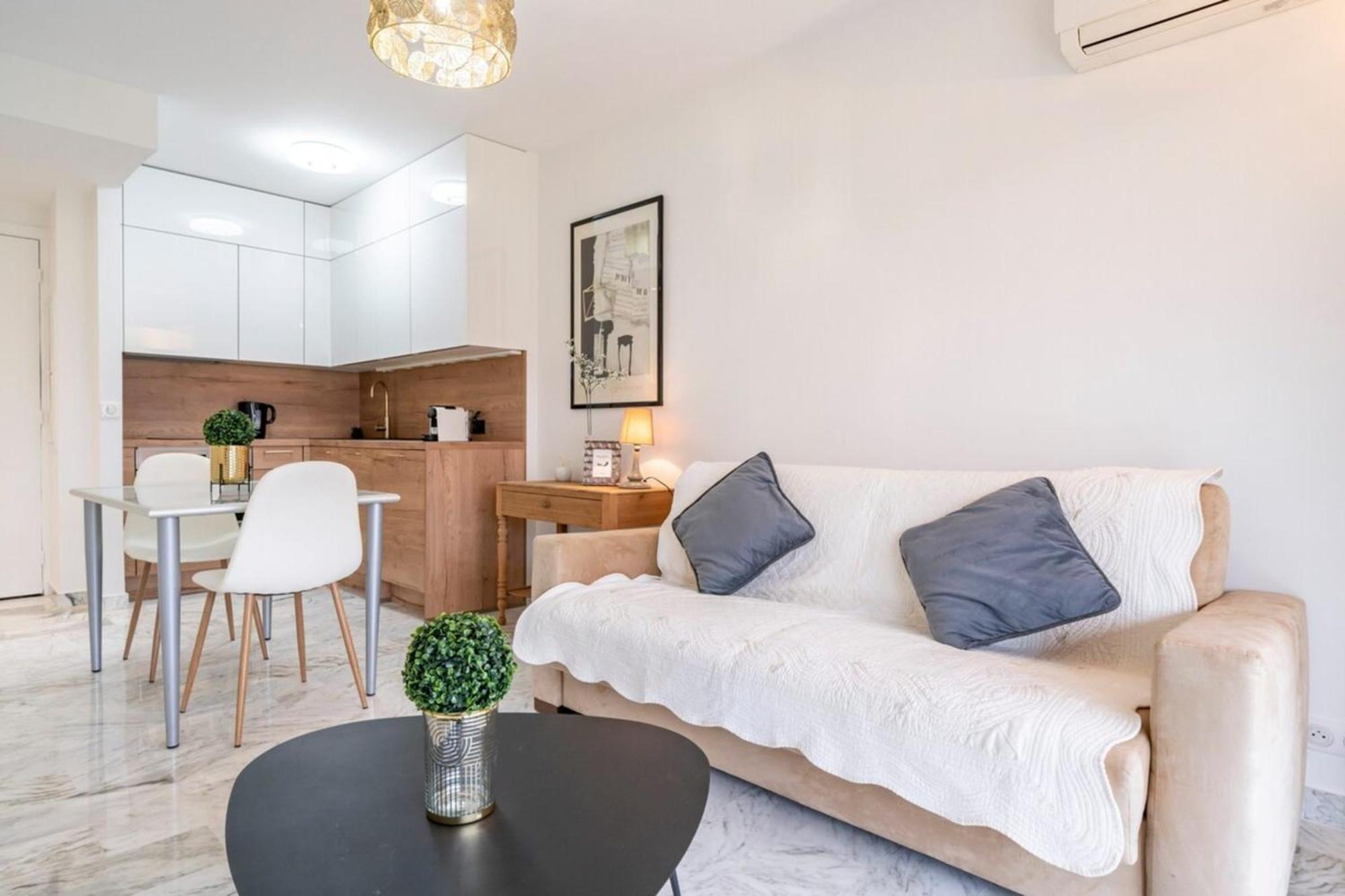 Apartment Lovely & Bright One-bedroom Close To The Croisette