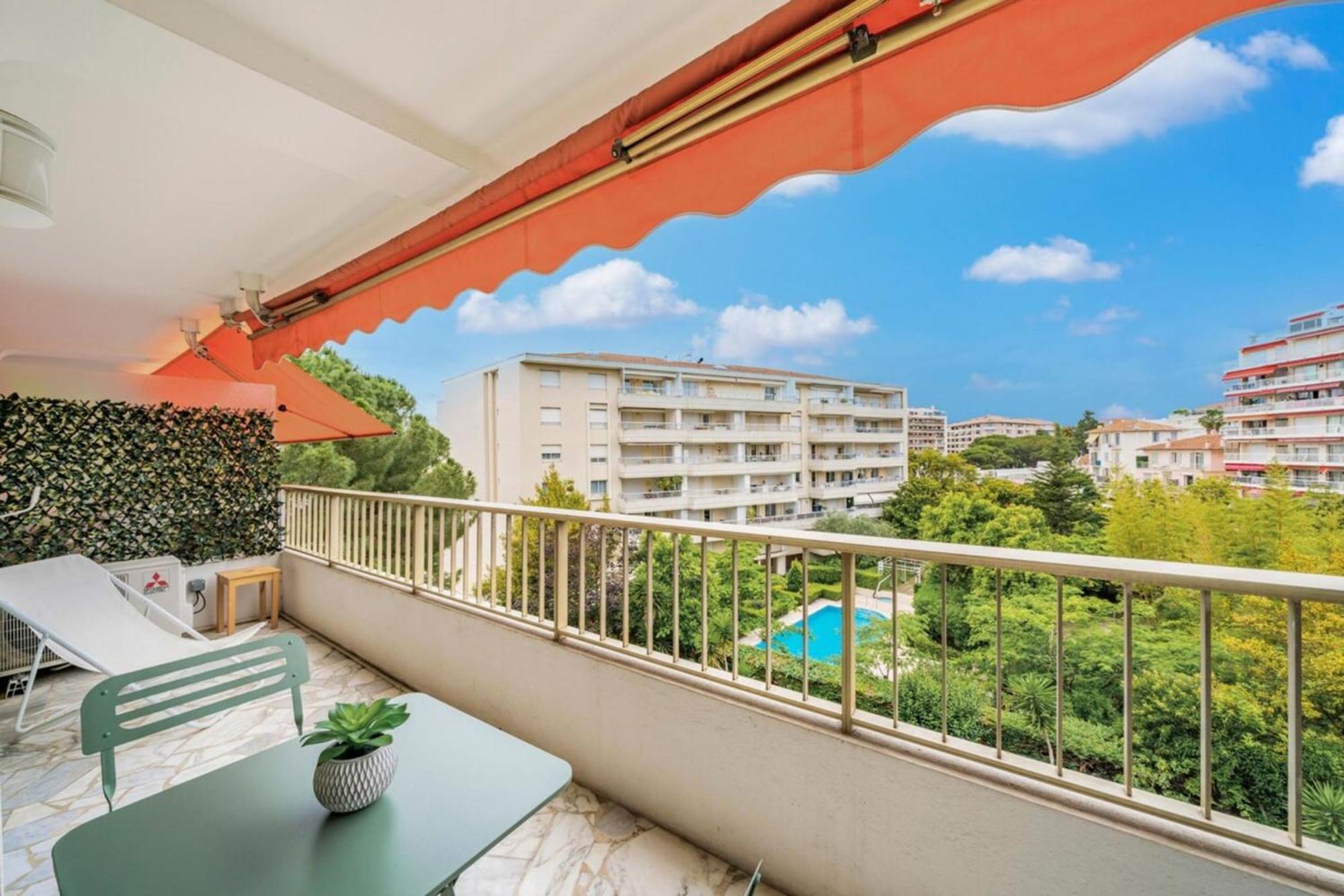 Lovely & Bright One-bedroom Close To The Croisette * Cannes