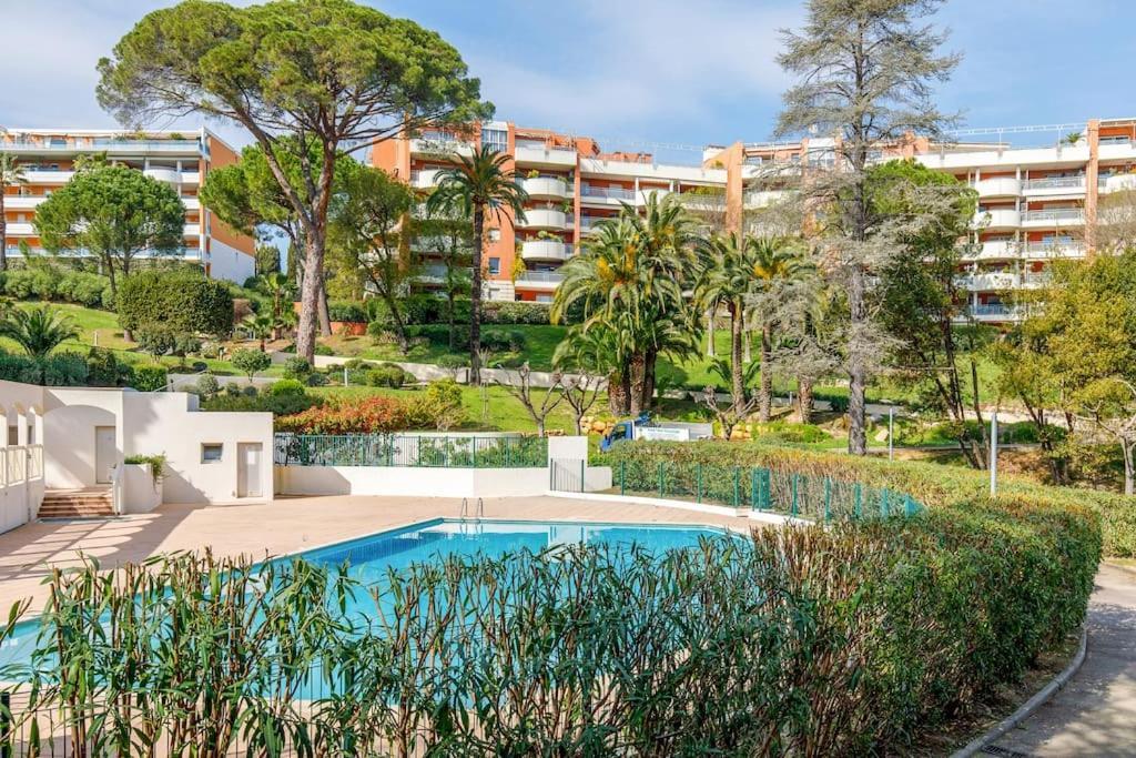 Domaine Des Palmiers - Piscine- Parking - Tennis - Clim Cannes