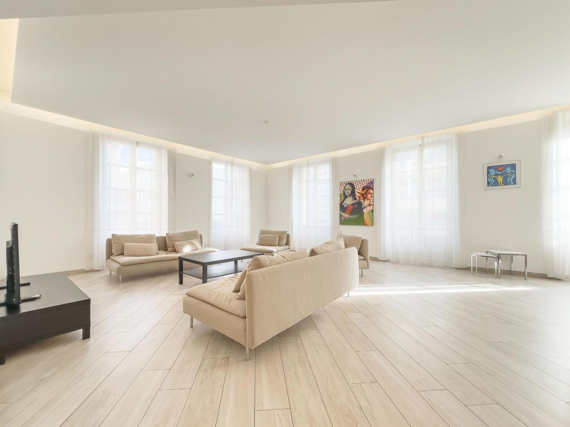Tony Allard By Winsome Destination 2a Apartment