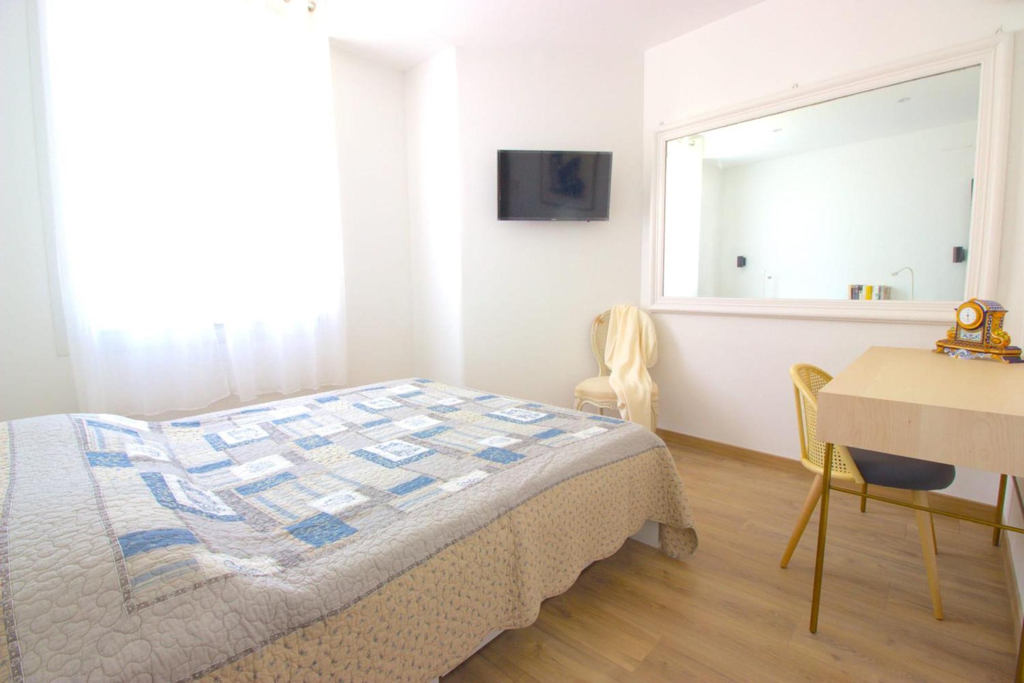 Croisette - 4 Personnes - Vue Apartment Cannes