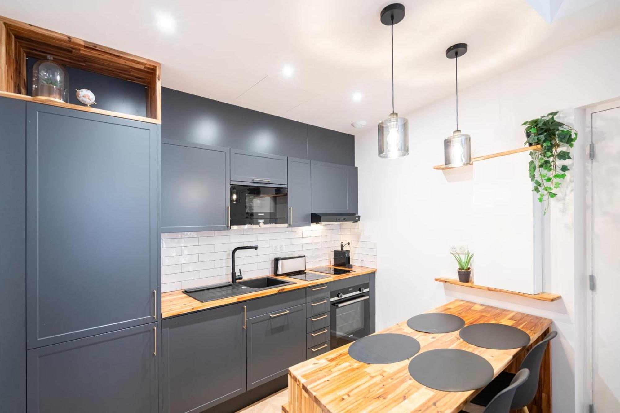 Apartment Meynadier Premium 2br Refurb 2023 Olam