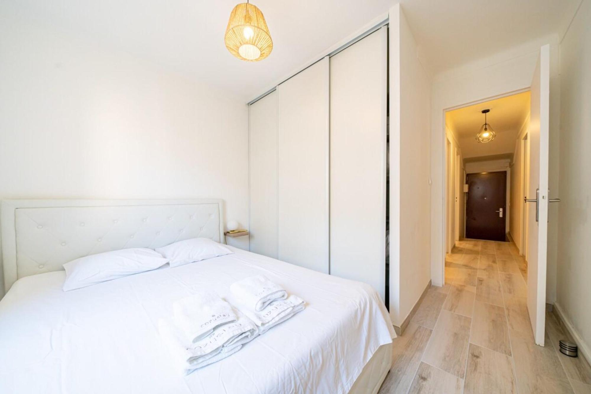 Brand New 2 Bedroom In The Heart Of Apartment *