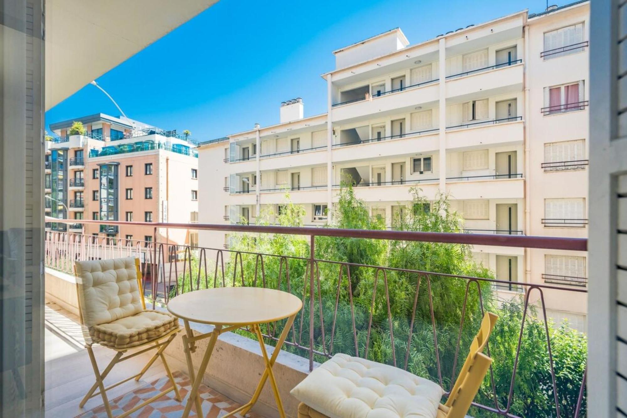 Apartment Brand New 2 Bedroom In The Heart Of Cannes
