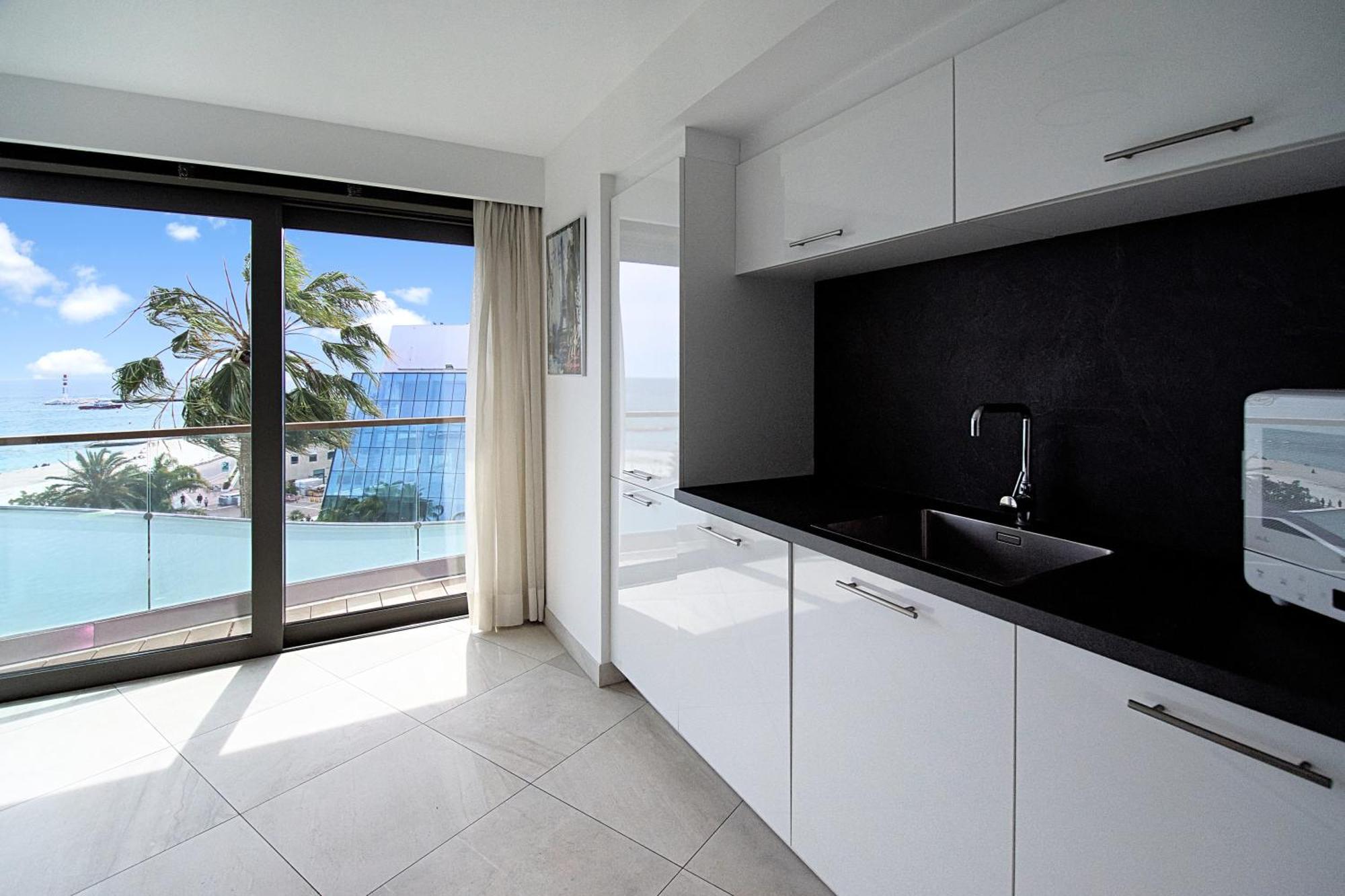 7 Croisette * Cannes