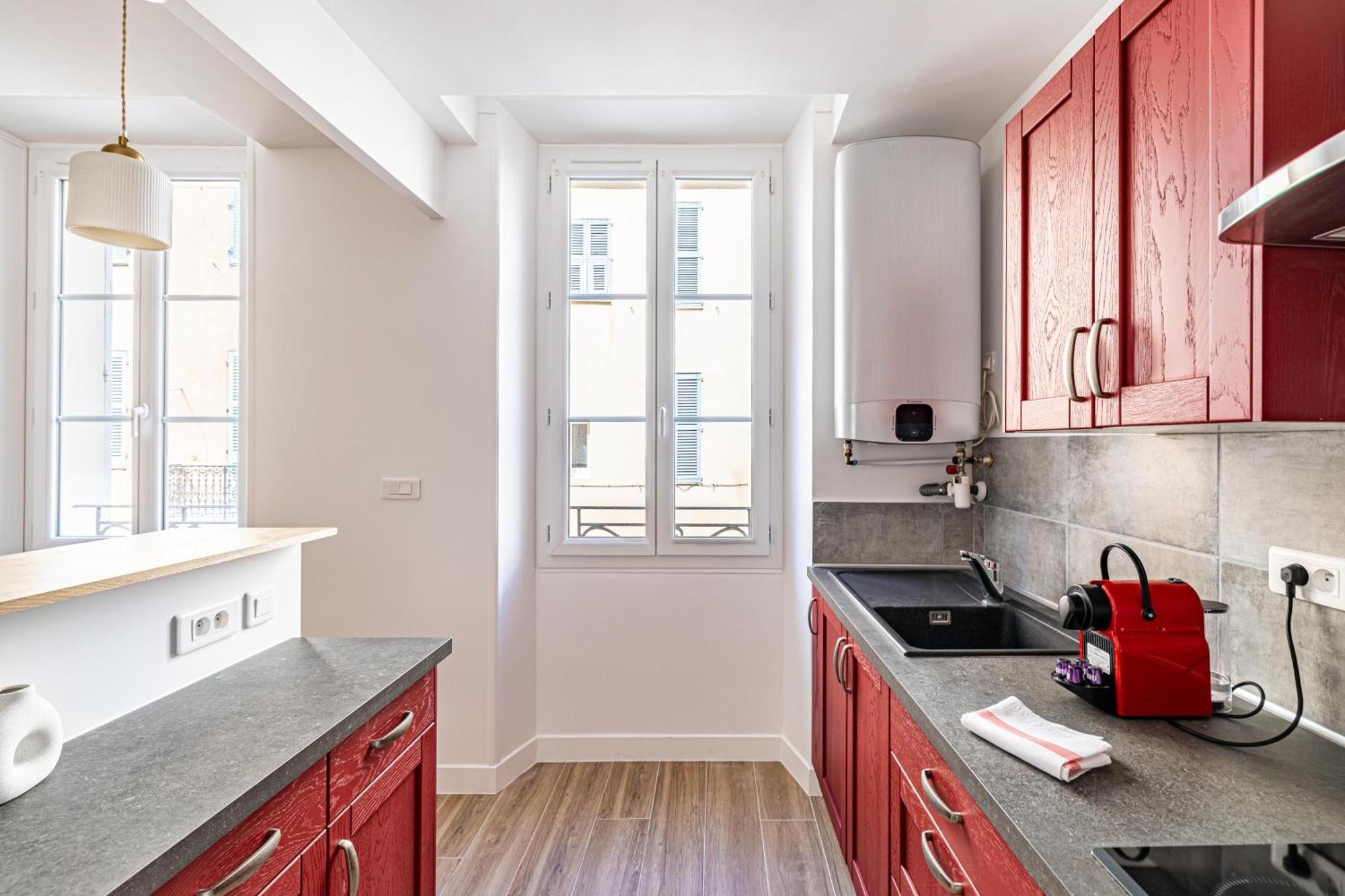 Apartment Beautiful 1br, Heart Of Suquet-cannes - 5min *