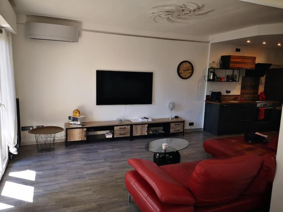 Cosy Oasis Apartment *