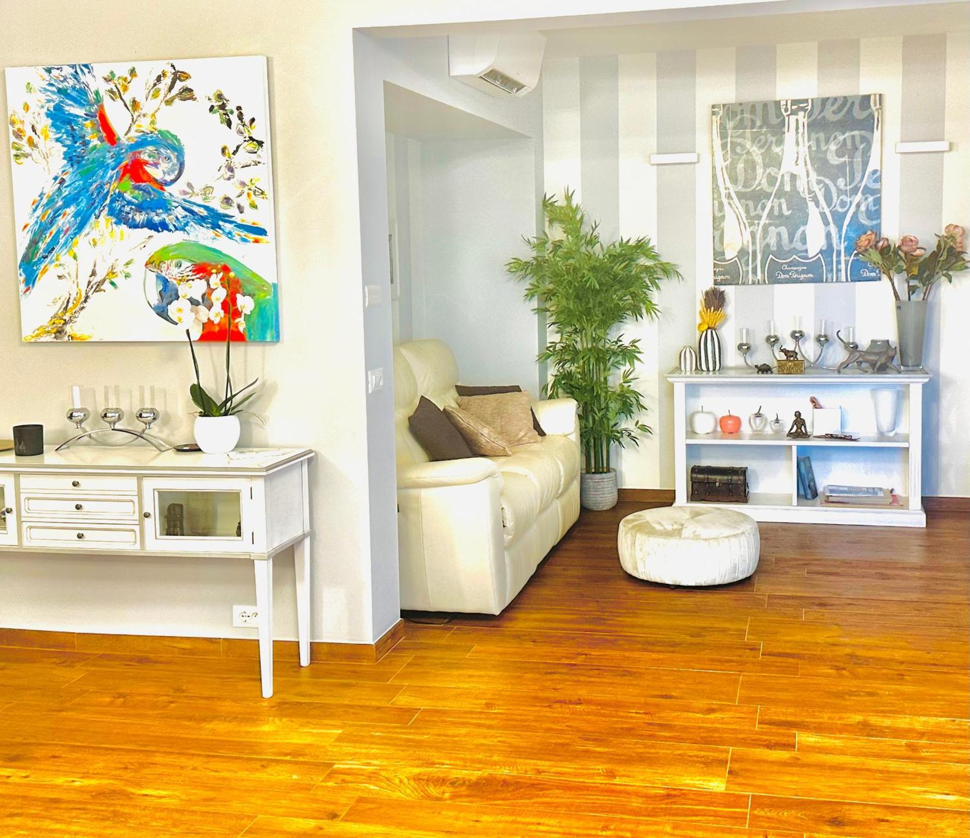 Luxurious Private Floor 130M2 - Ac, Terrace, Pool, Parking - Croisette 5', Plage Des Sports Cannes