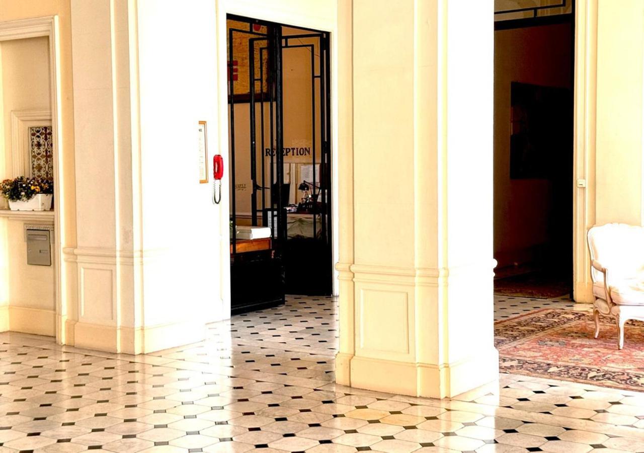 California Studio-parking-wifi-confort- Jardin Commun Avec Splendide Vue Mer-capitalchic Services Cannes