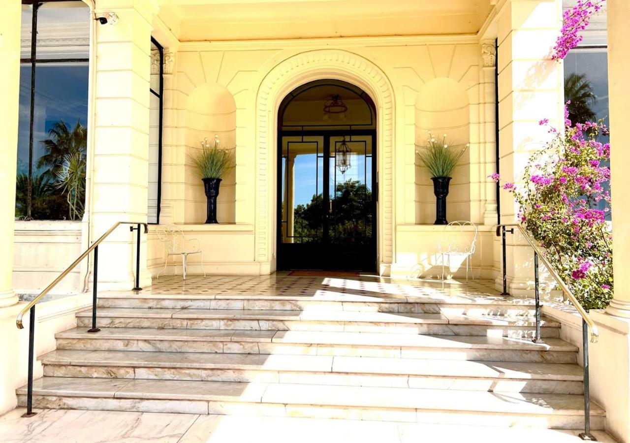 California Studio-parking-wifi-confort- Jardin Commun Avec Splendide Vue Mer-capitalchic Services * Cannes