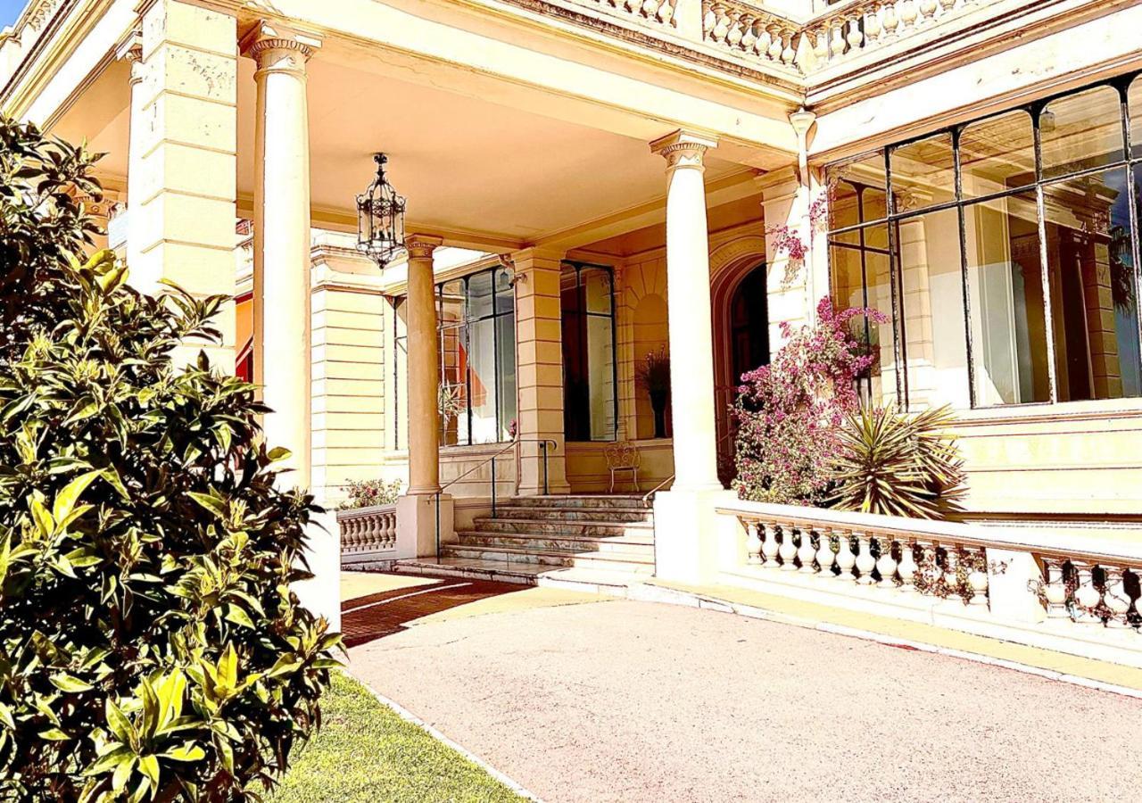 California Studio-parking-wifi-confort- Jardin Commun Avec Splendide Vue Mer-capitalchic Services Cannes
