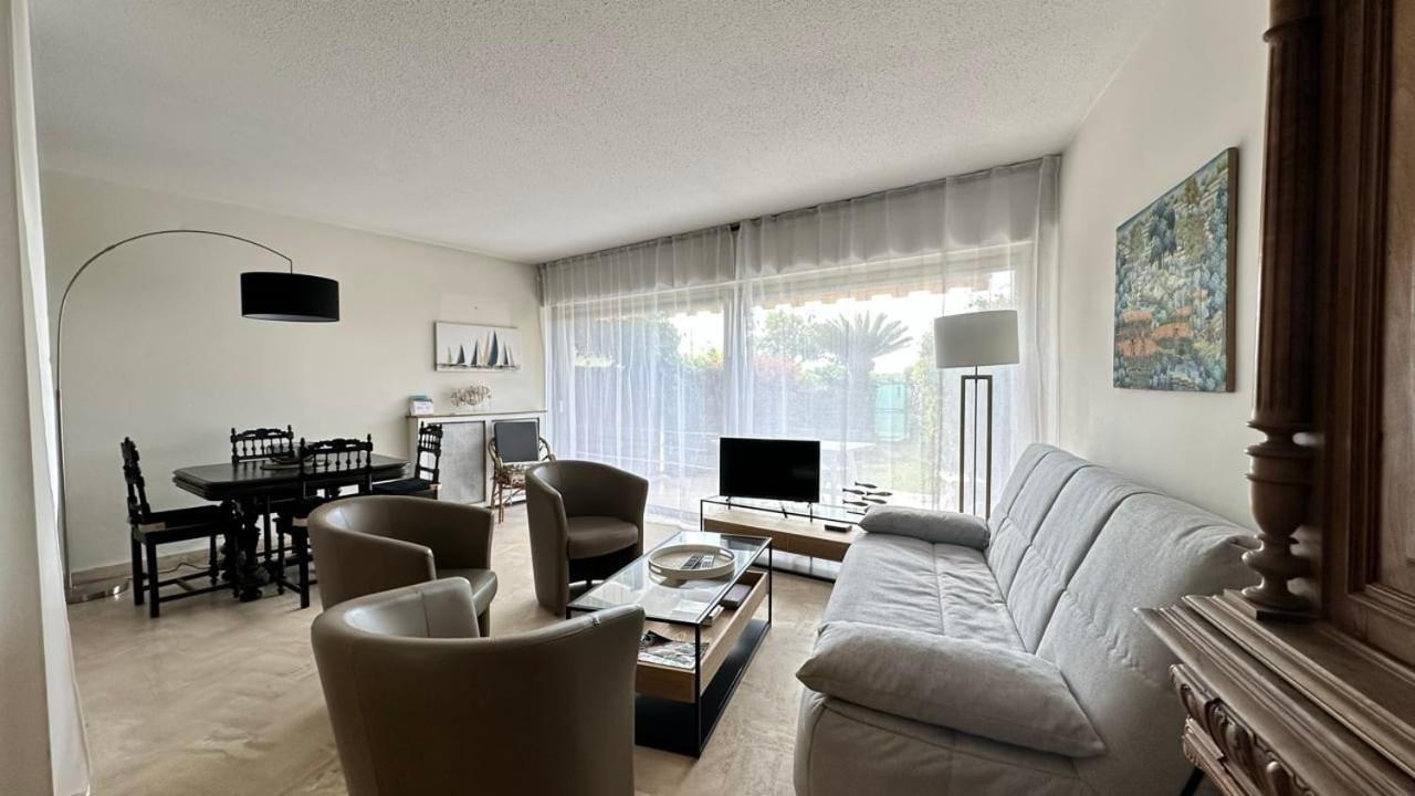 A050-studio Avec Jardin Prive Pres De La * Cannes