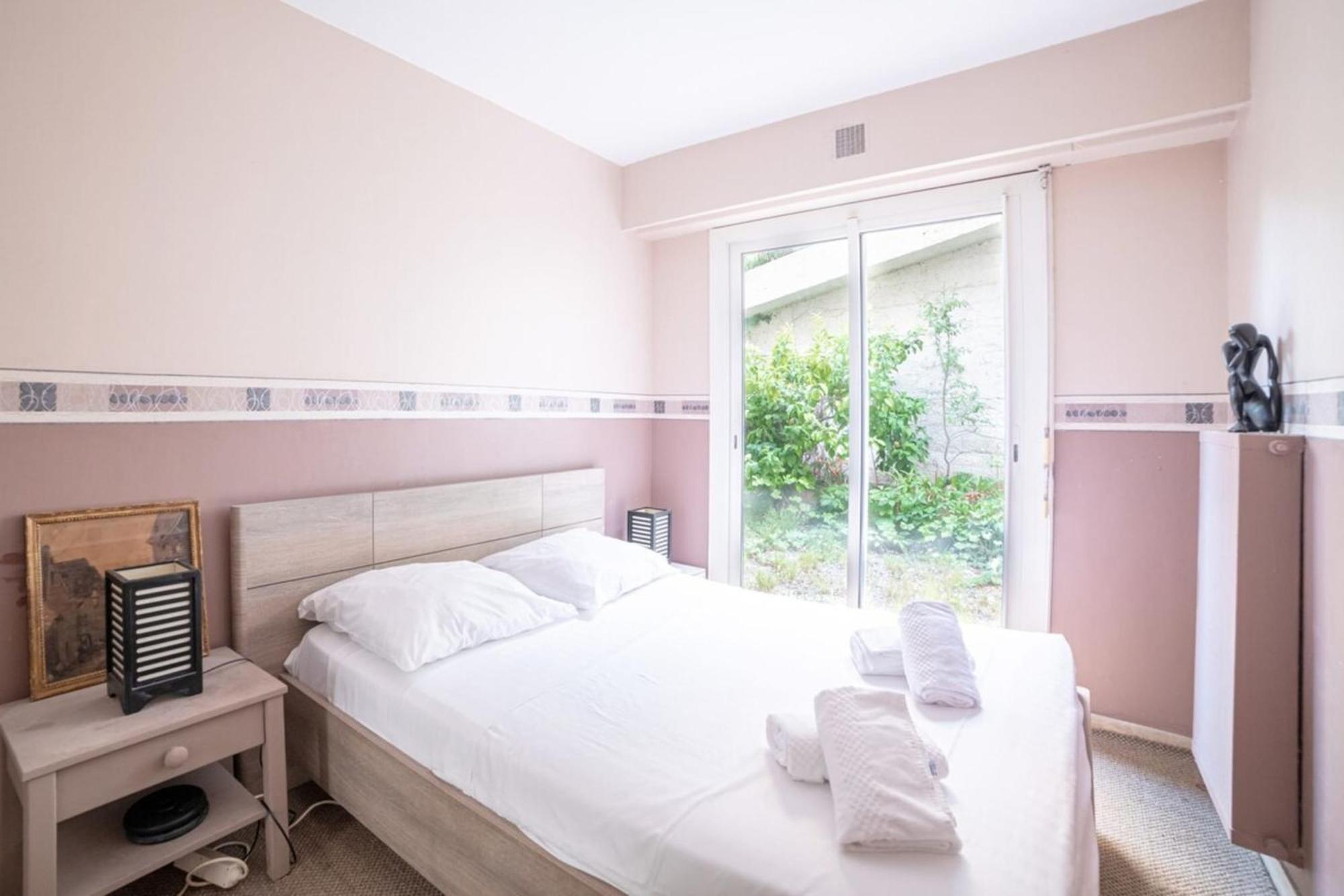 Beauvallon Furnished Flat * Cannes