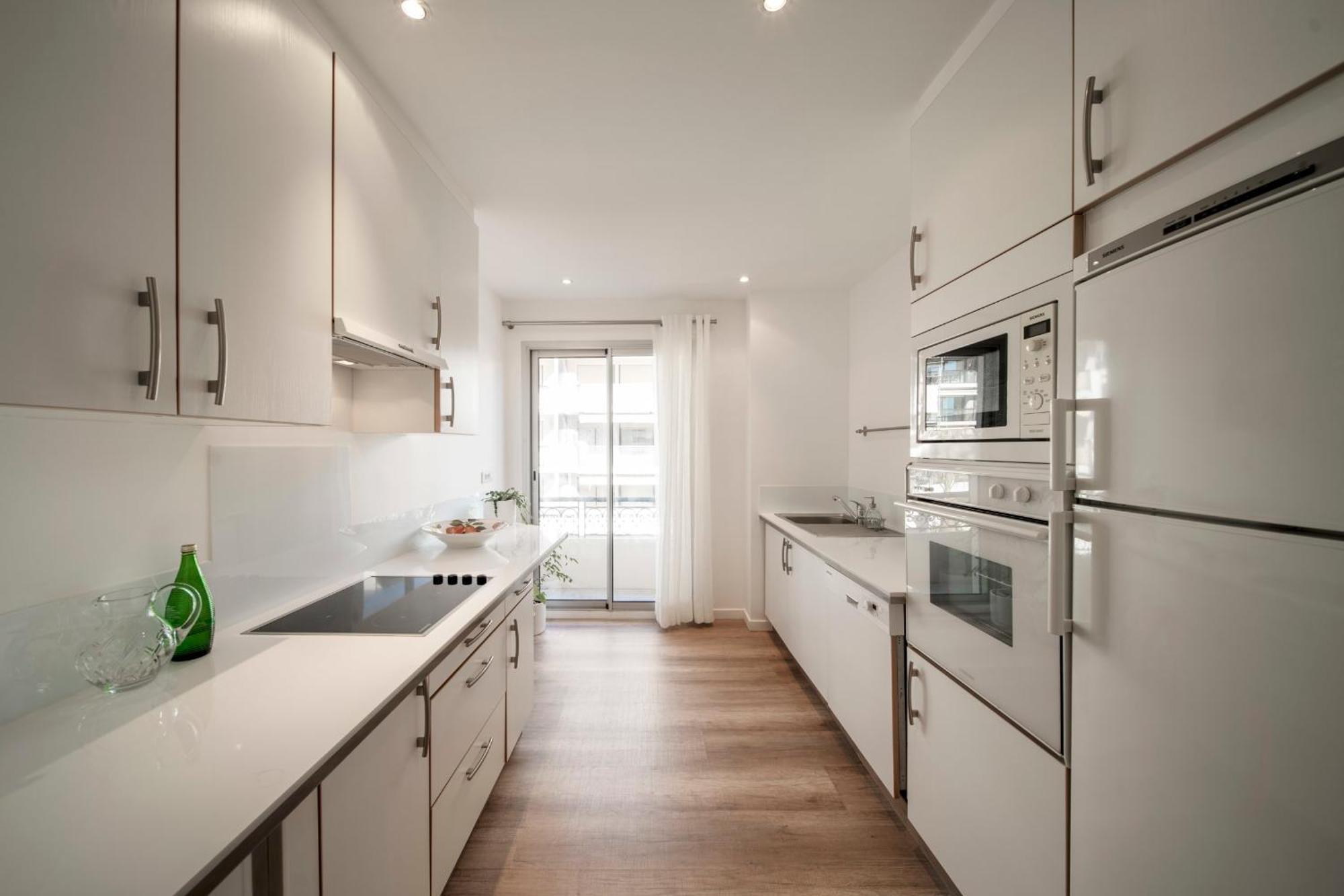 Ref 1933 - - For Rent Apartment *
