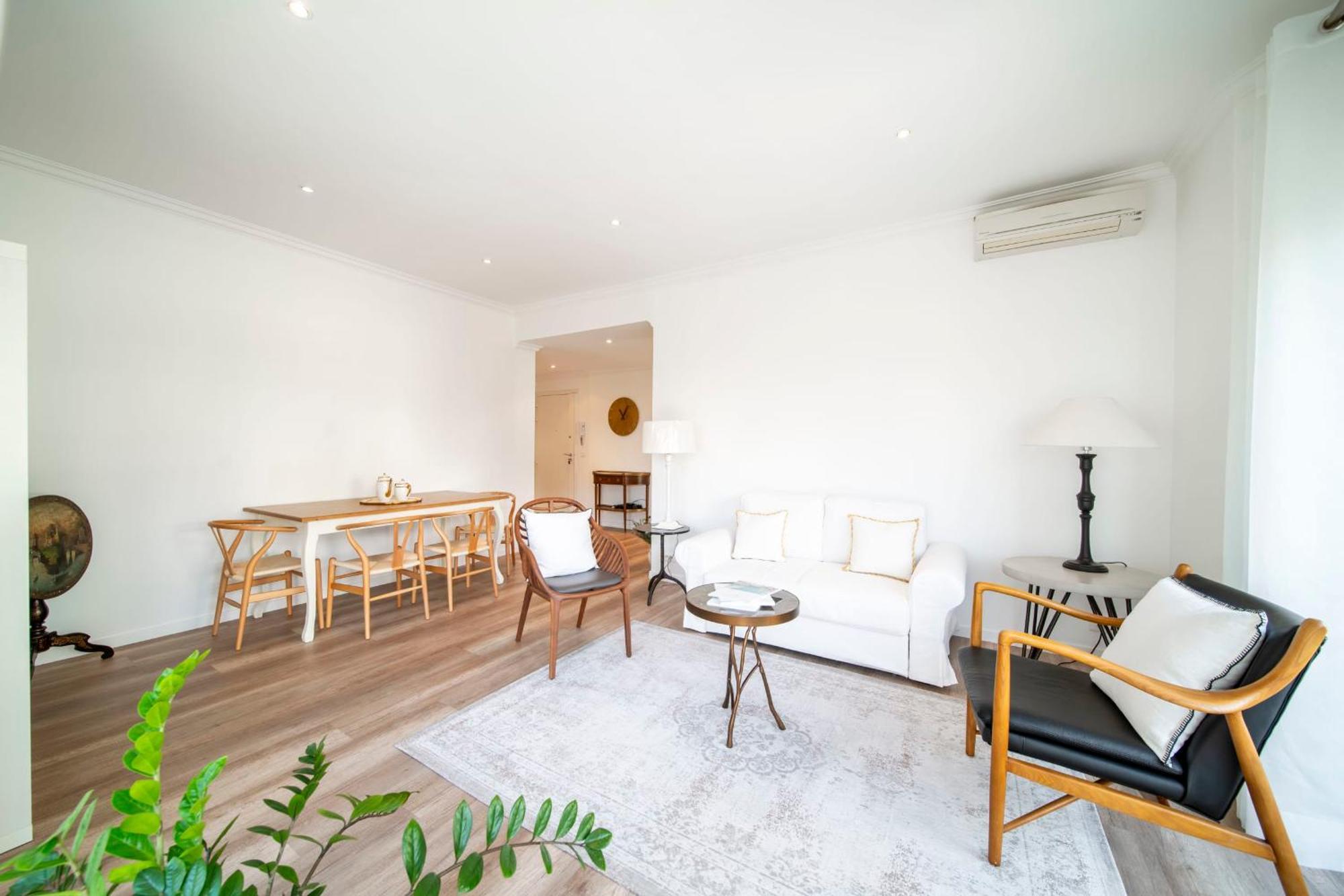 Apartment Ref 1933 - - For Rent Cannes