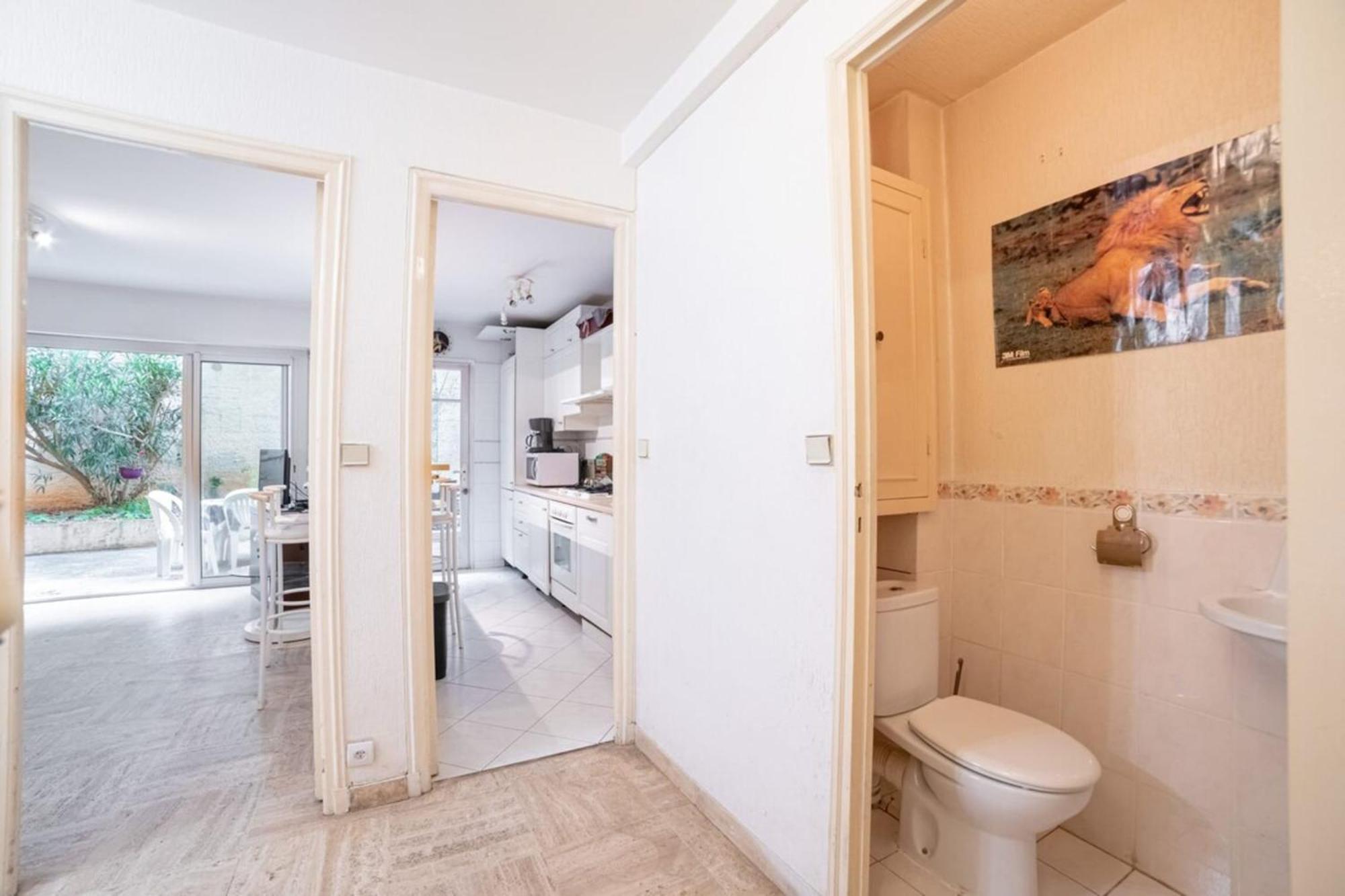 Beauvallon Furnished Flat *