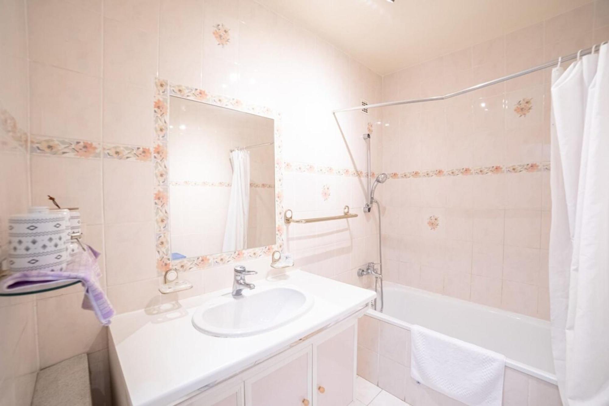 Beauvallon Furnished Flat * Cannes