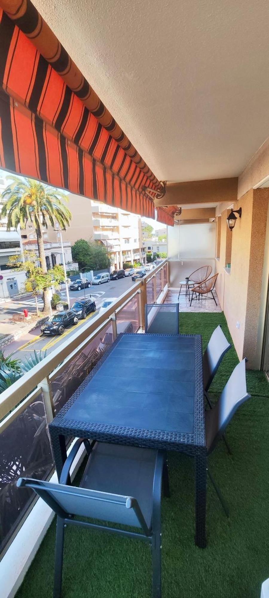 Belle Terrasse 2min Des Plages