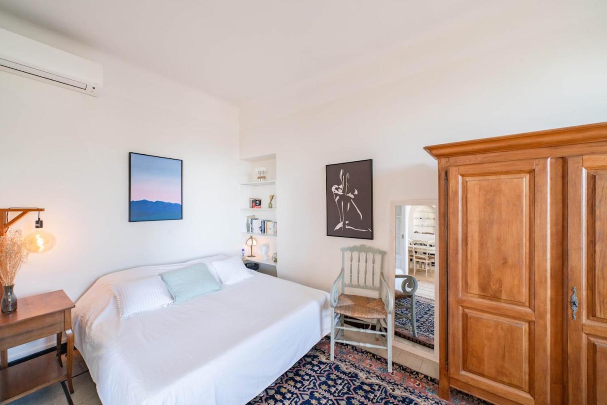 Apartment Wonderful 3 Bedroom Overlooking The Old Port *
