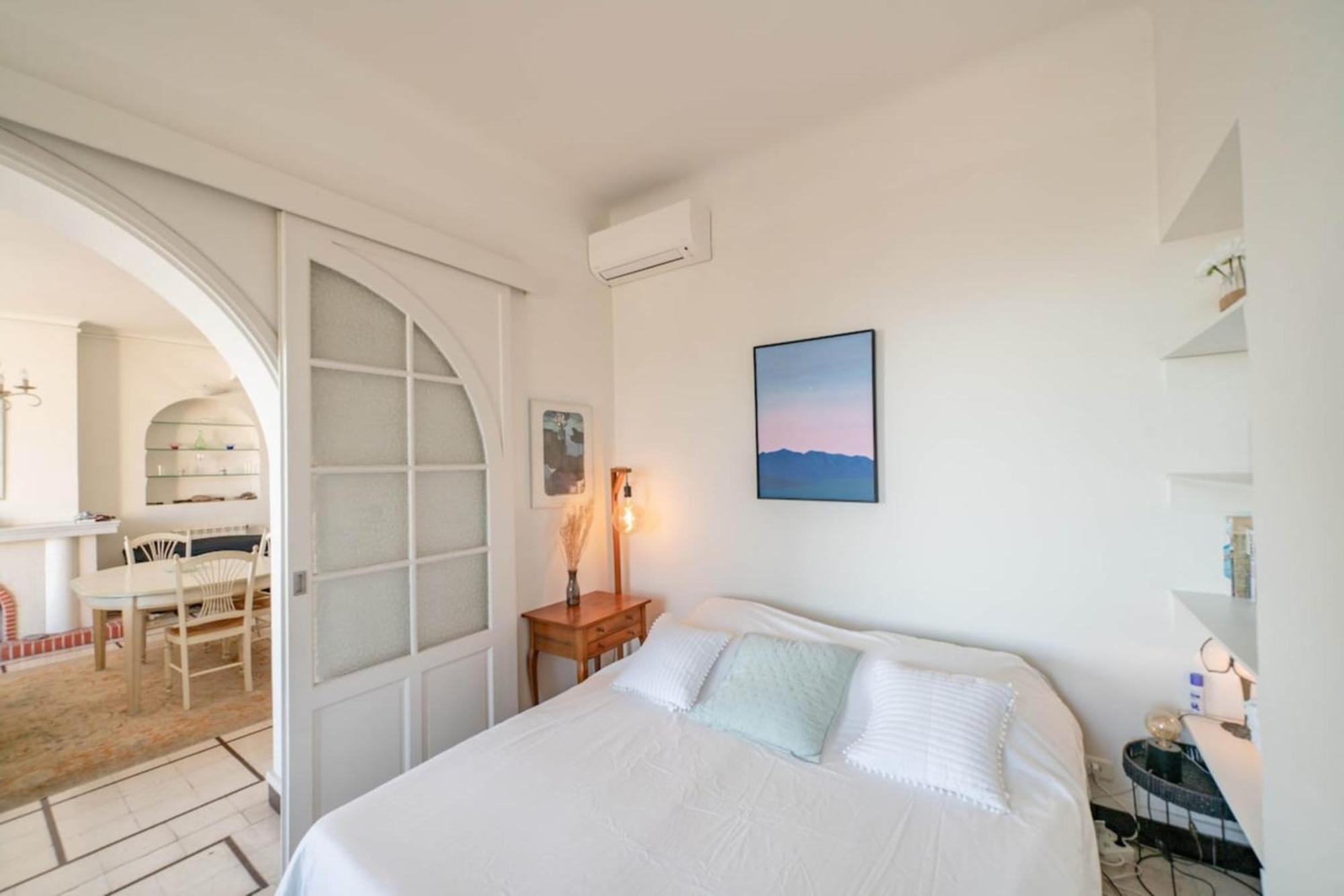 Apartment Wonderful 3 Bedroom Overlooking The Old Port Cannes