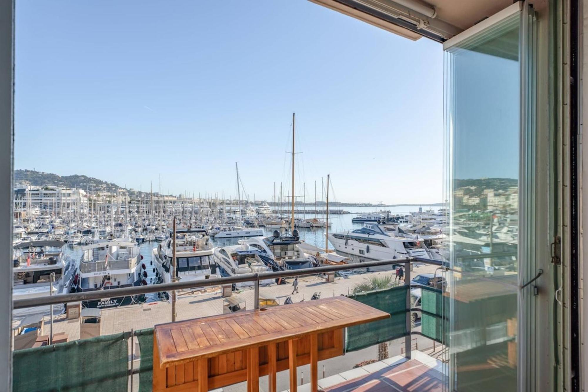 Wonderful 3 Bedroom Overlooking The Old Port Cannes