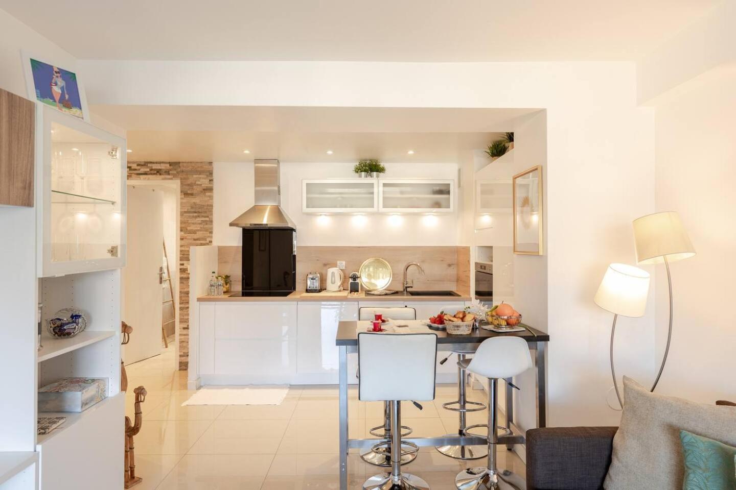 Cosy Calme Central-terrasse Proche Palais Apartment *