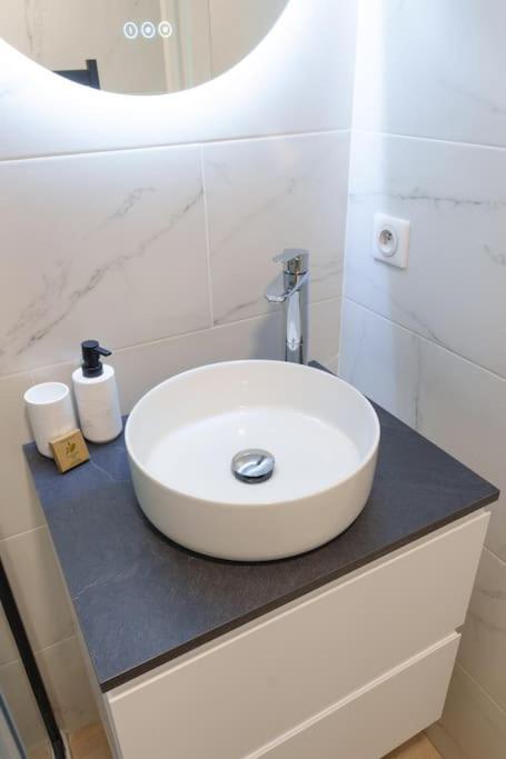 Apartment Le Bristol By Apirent #climatisation #terrasse #central Cannes
