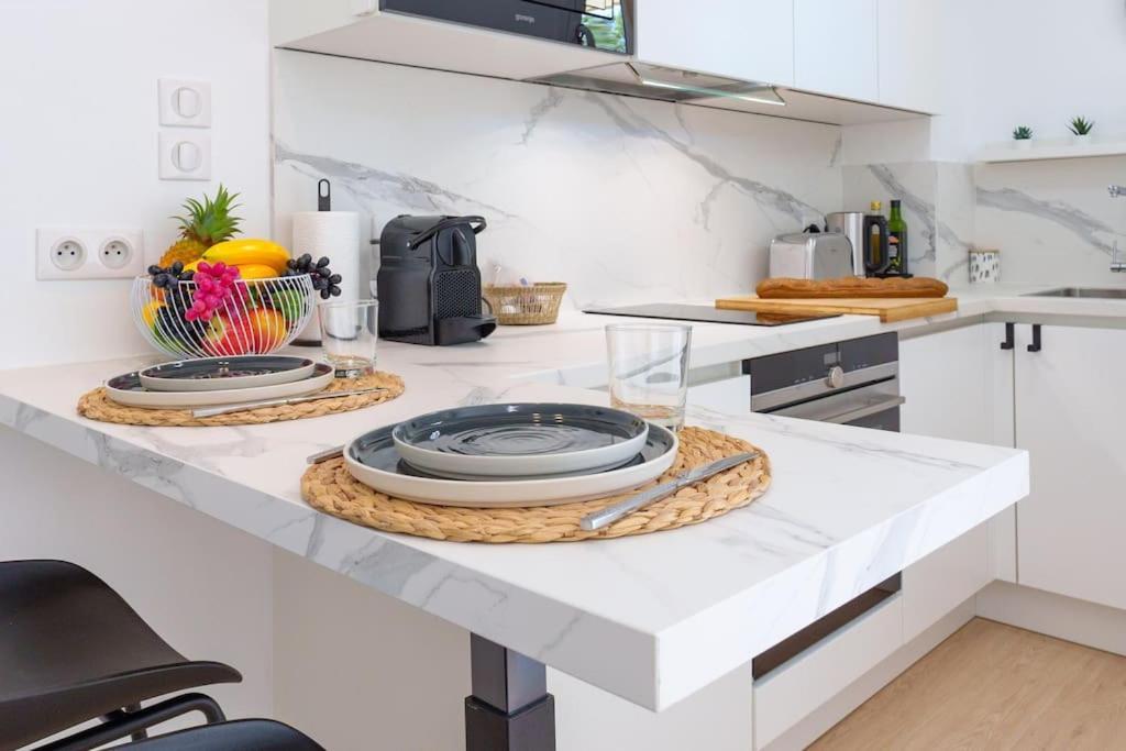 Apartment Le Bristol By Apirent #climatisation #terrasse #central *