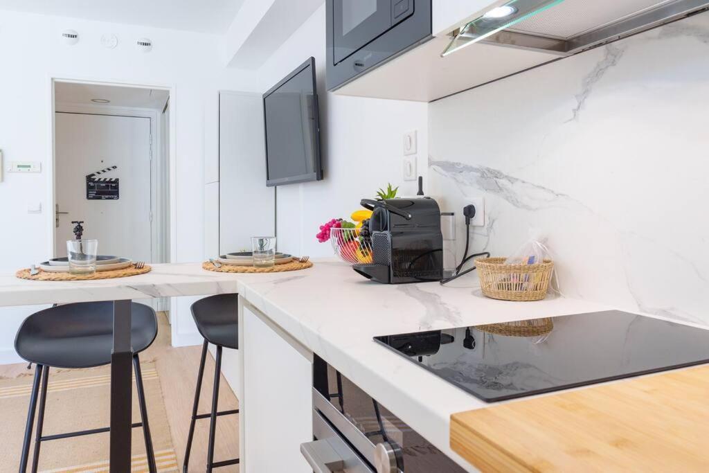 Le Bristol By Apirent #climatisation #terrasse #central Apartment Cannes
