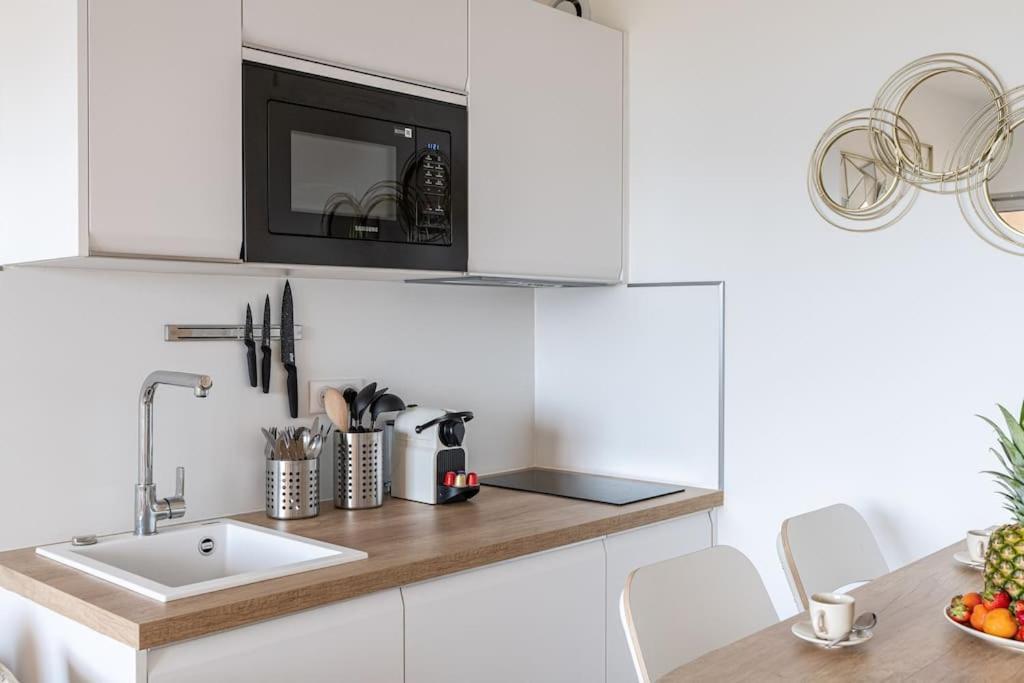Apartment Splendide Vue Mer A - Piscine & Plage Cannes