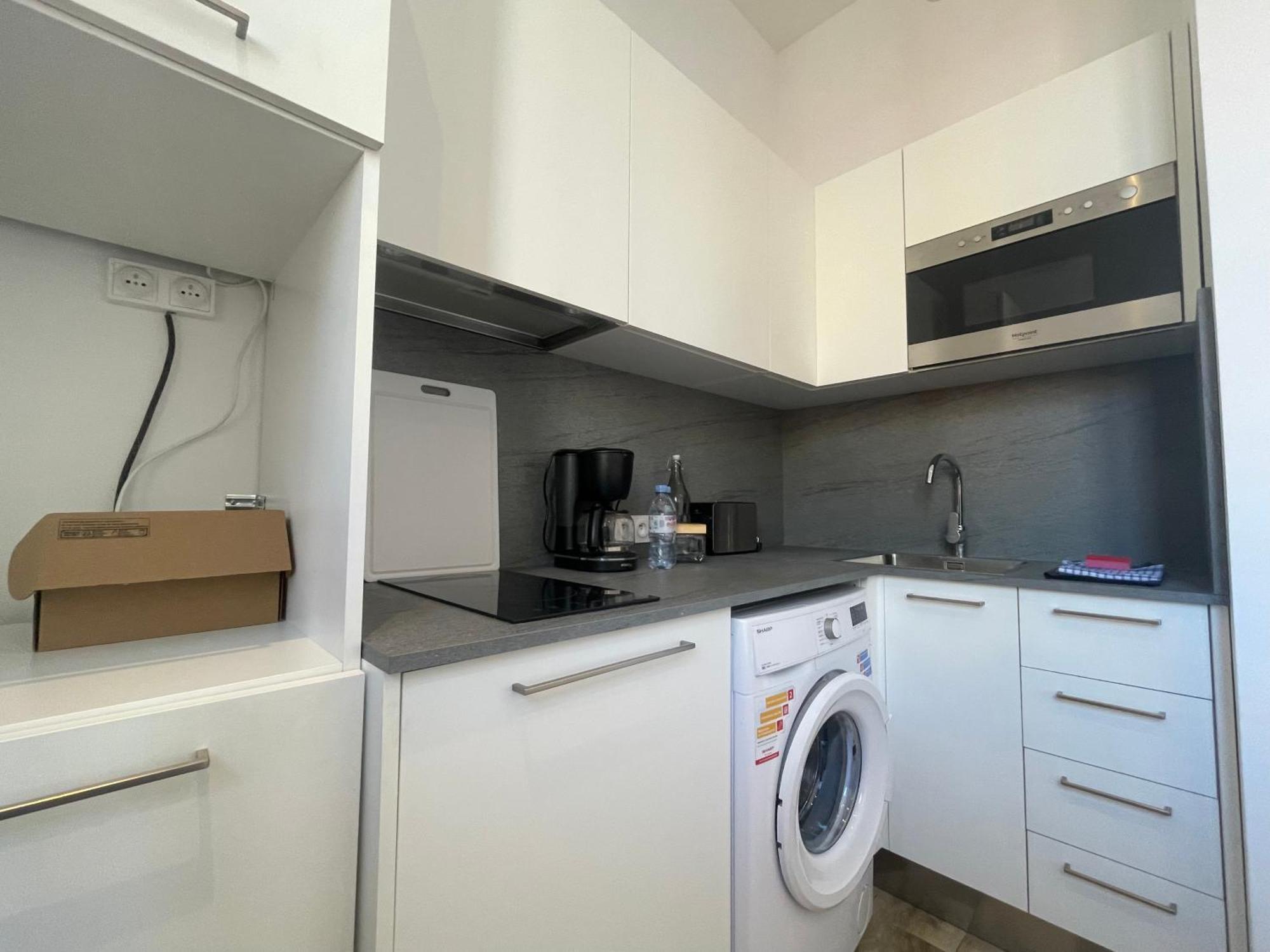 2 Pieces Moderne Centre -beg- * Cannes
