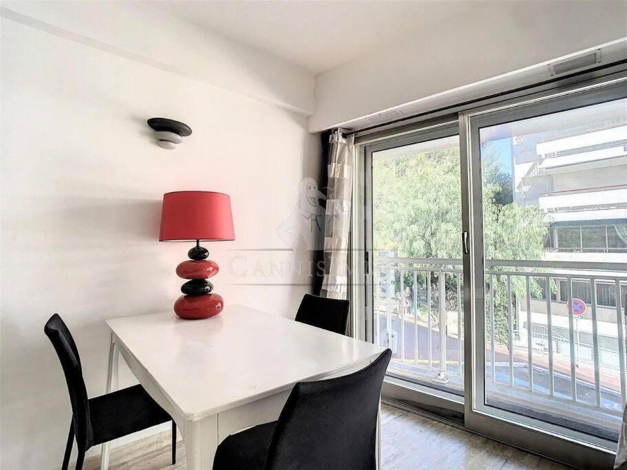 Grand 2 Pieces- Marche Forville Apartment *