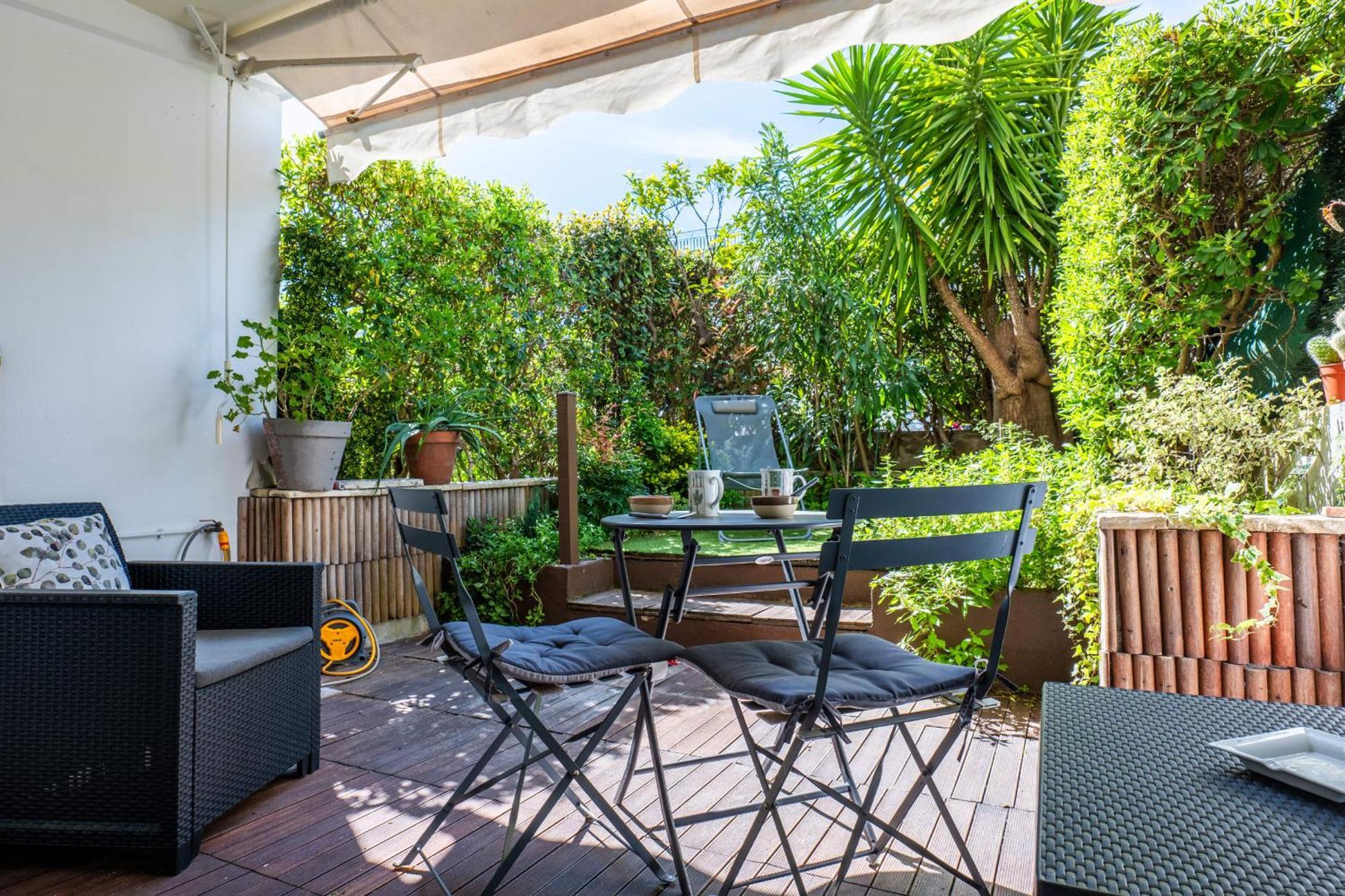1-br Garden-level Inside Upscale District Apartment Cannes