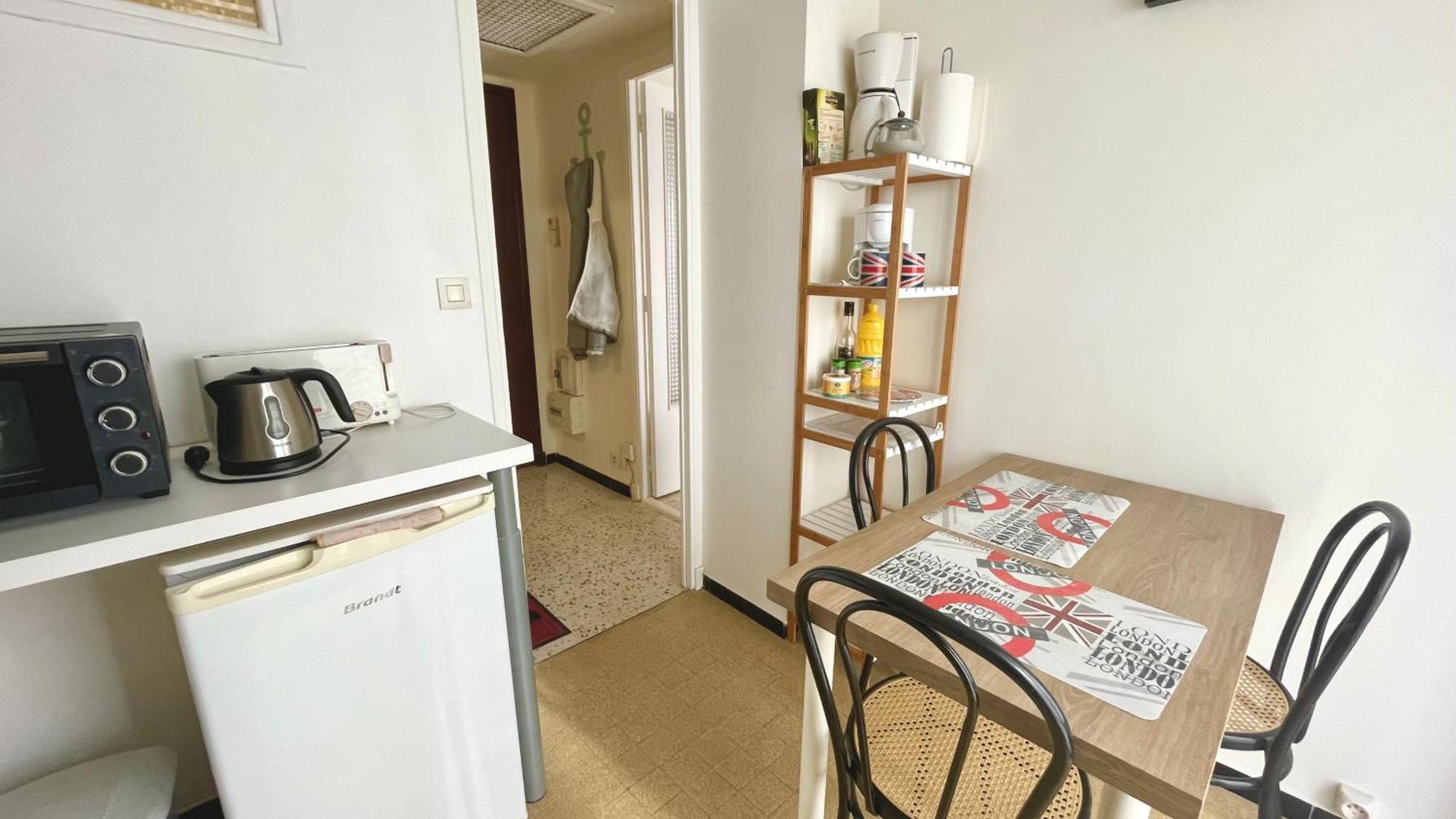 Apartment Comfortable And Spacious In *