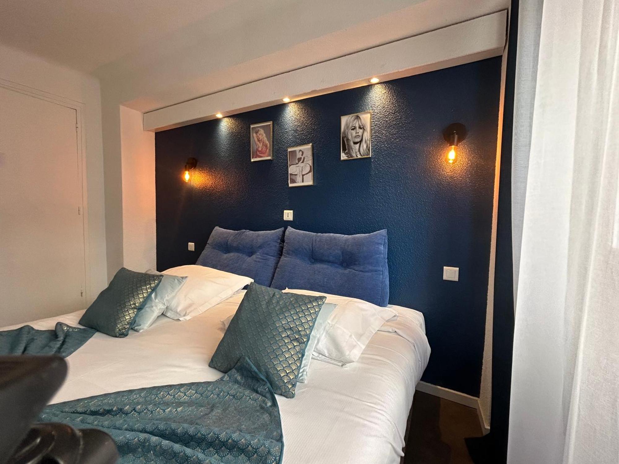 Hotel Ath Athenee 3*