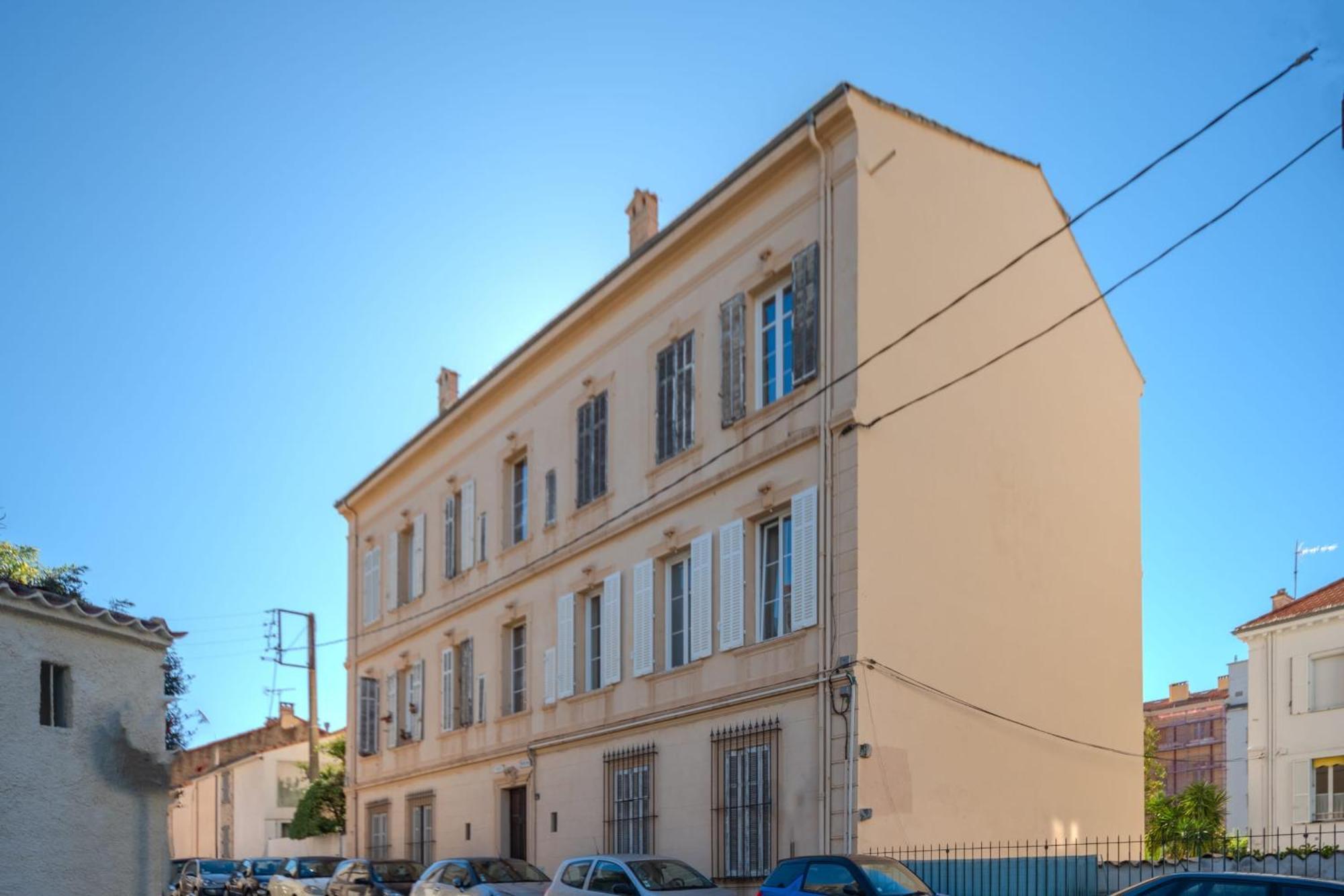 Apartment Moderne Proche Suquet