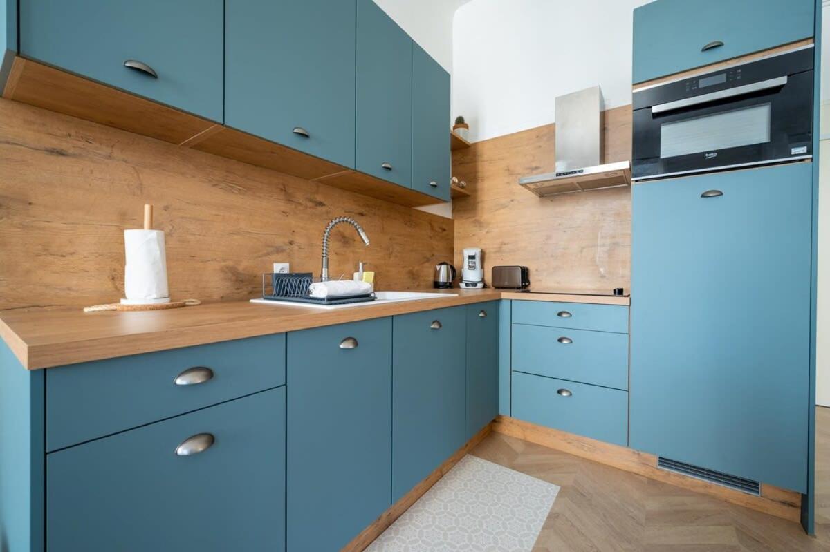 B027-nice Renovated Near Downtown - * Cannes
