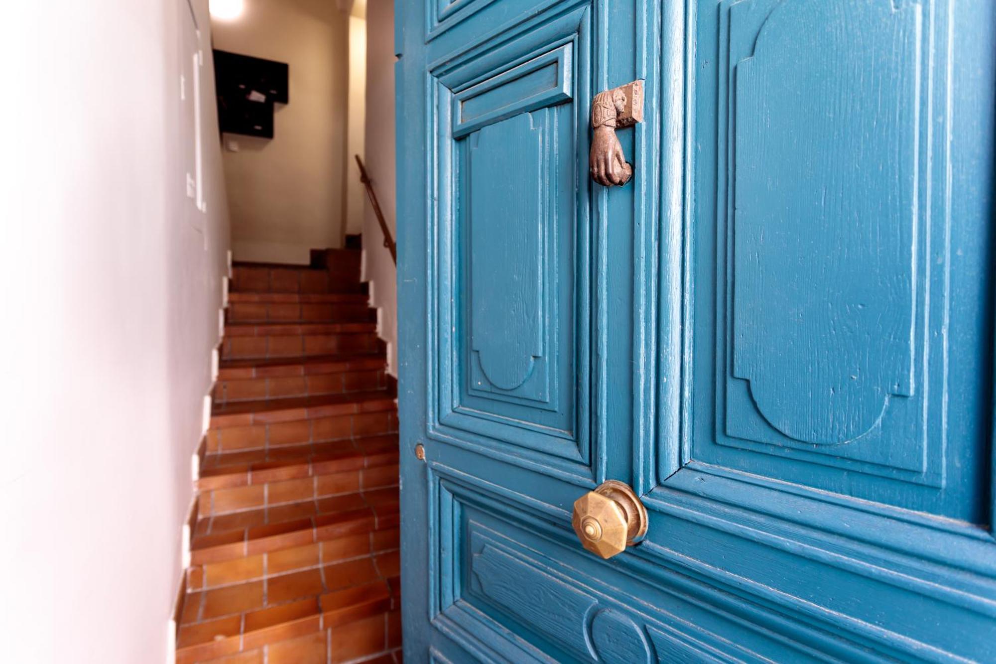 Apartment Les Suisses Zentral In Der Schoenen Altstadt Von Le Suquet 5 Min Zum Wlan *