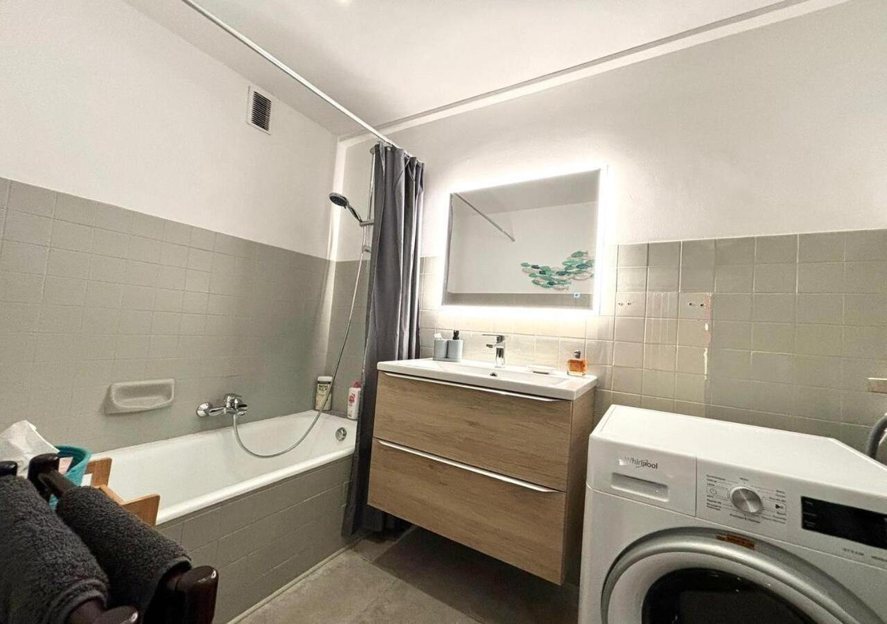 T2 Le Sunscene-parking-clim-terrasses-centre- Capitalchic Services Apartment
