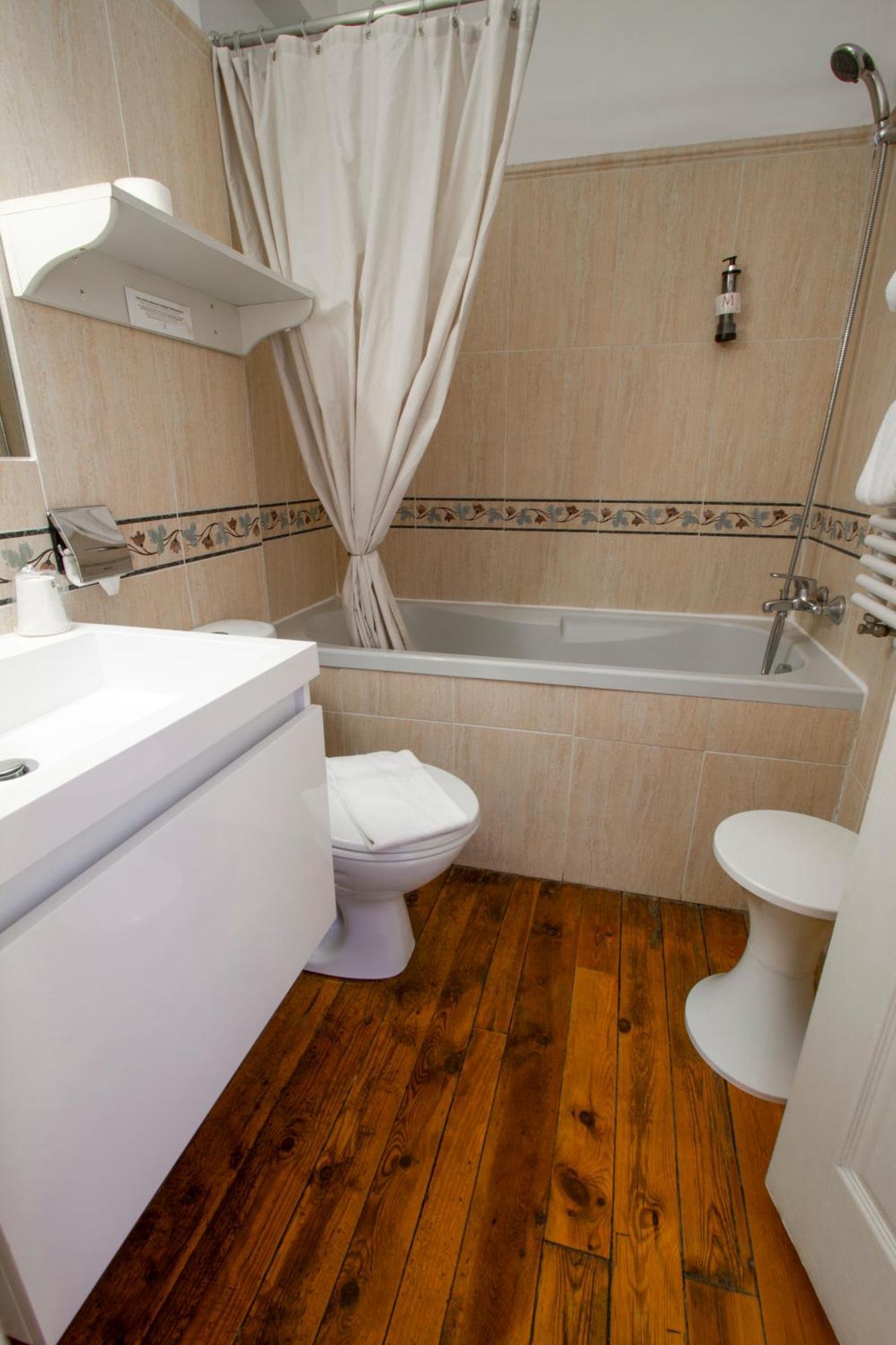 De L'isere Hotel 3*