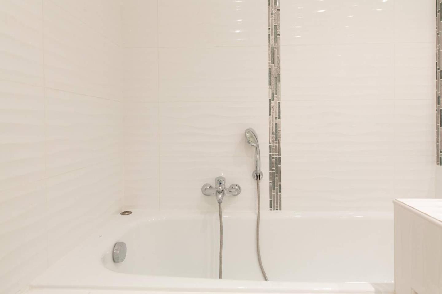 Apartment Martinez Area: Modern 3 Bedrooms W/ Terrace Cannes